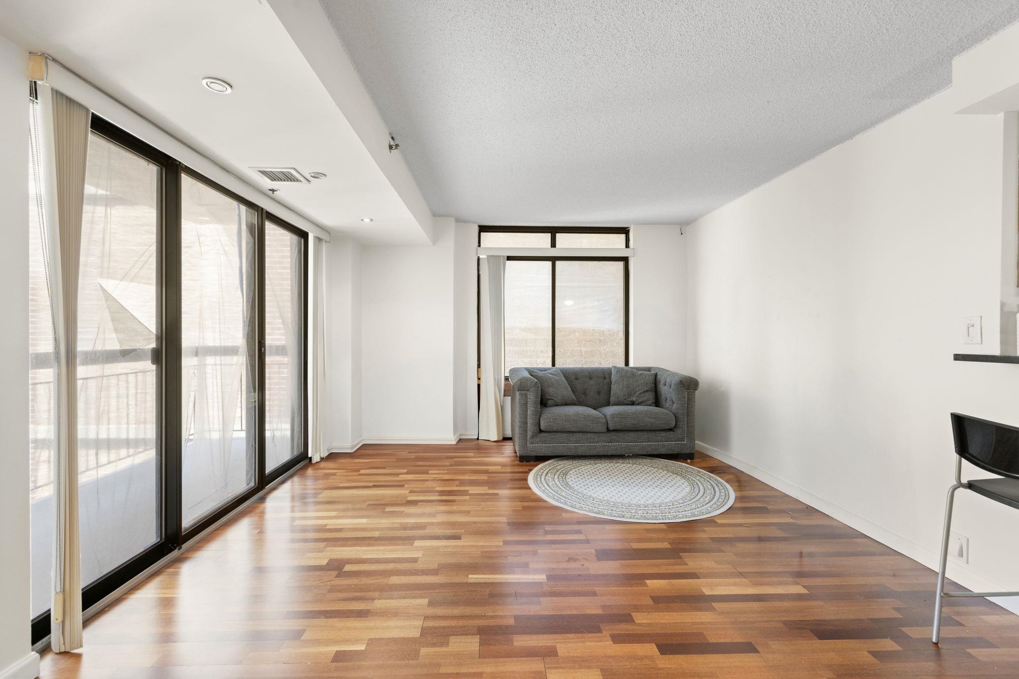 property viewer photo 1