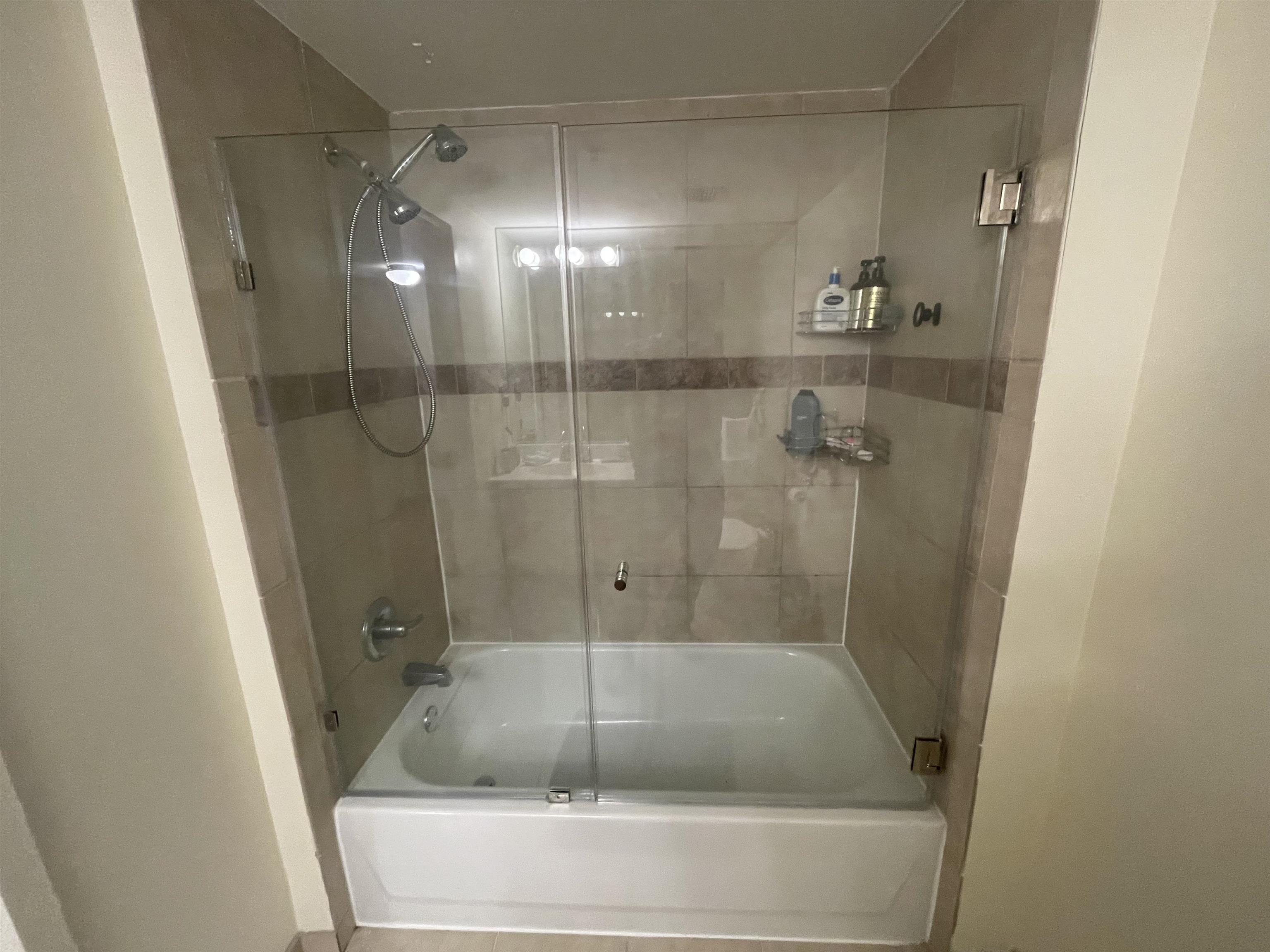 property viewer photo 11
