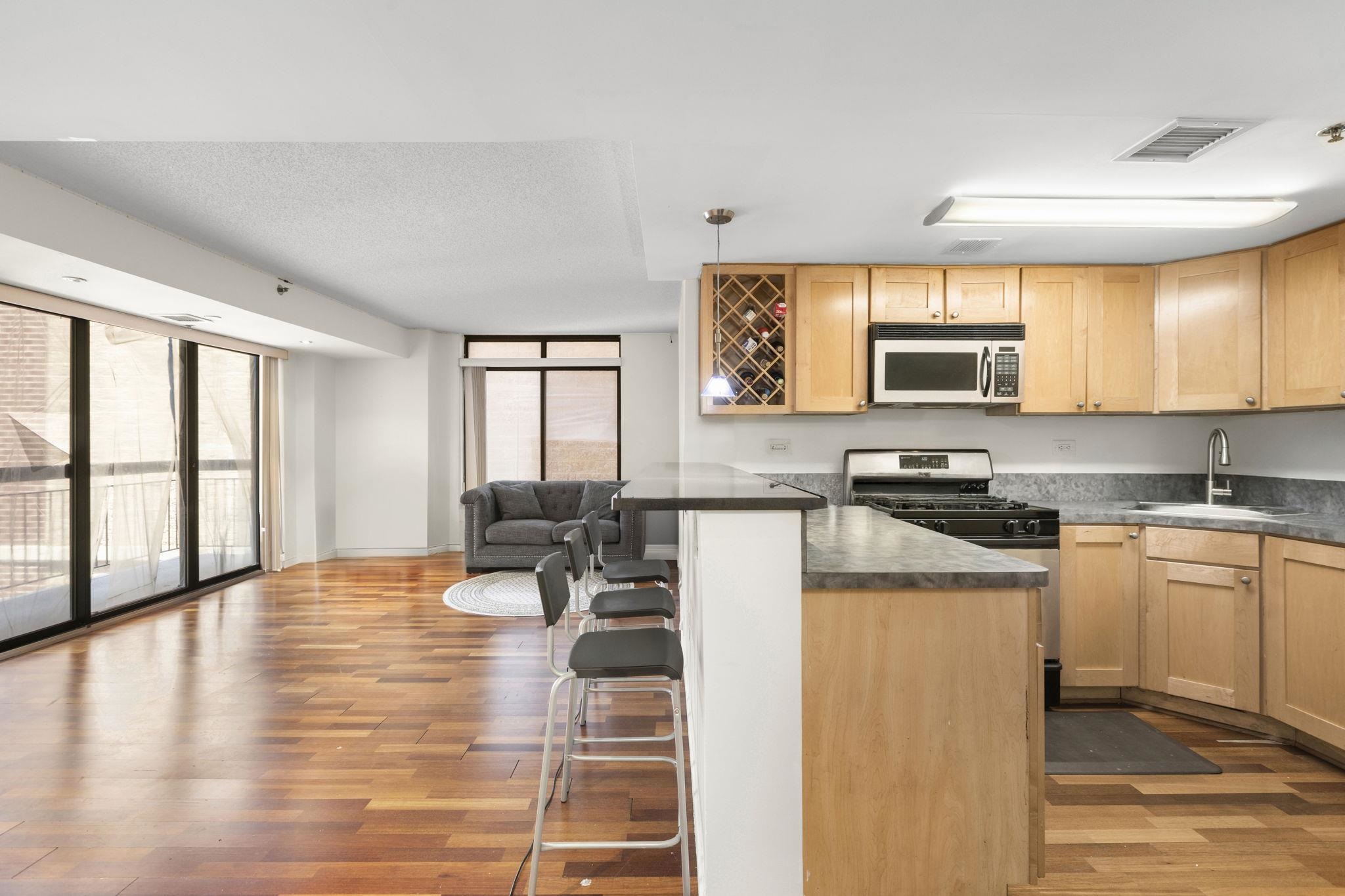 property viewer photo 3