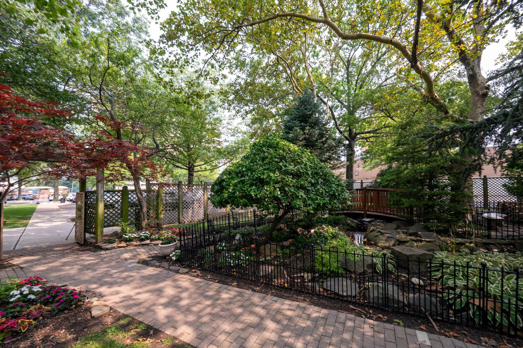 property viewer photo 12
