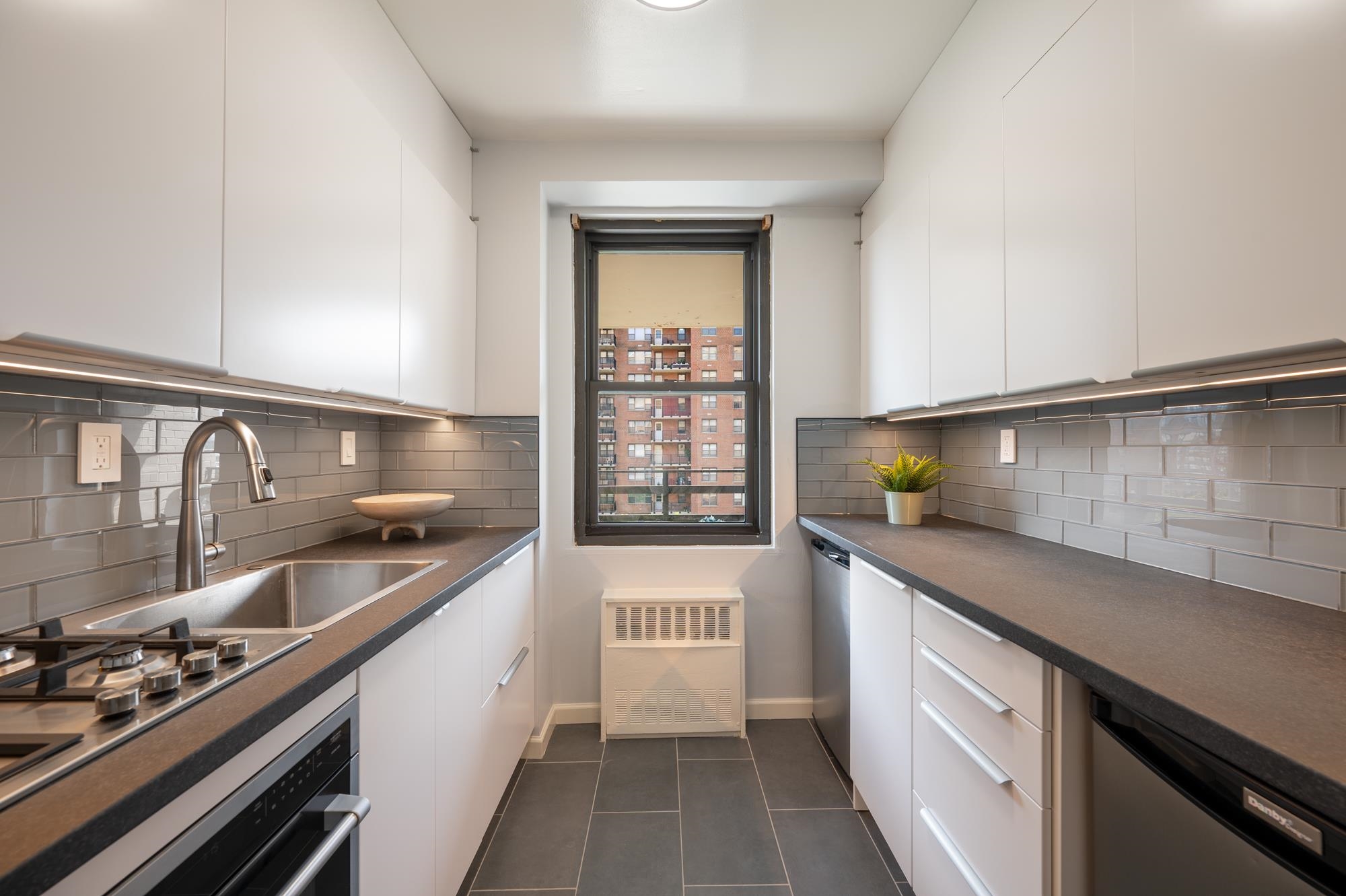 property viewer photo 5