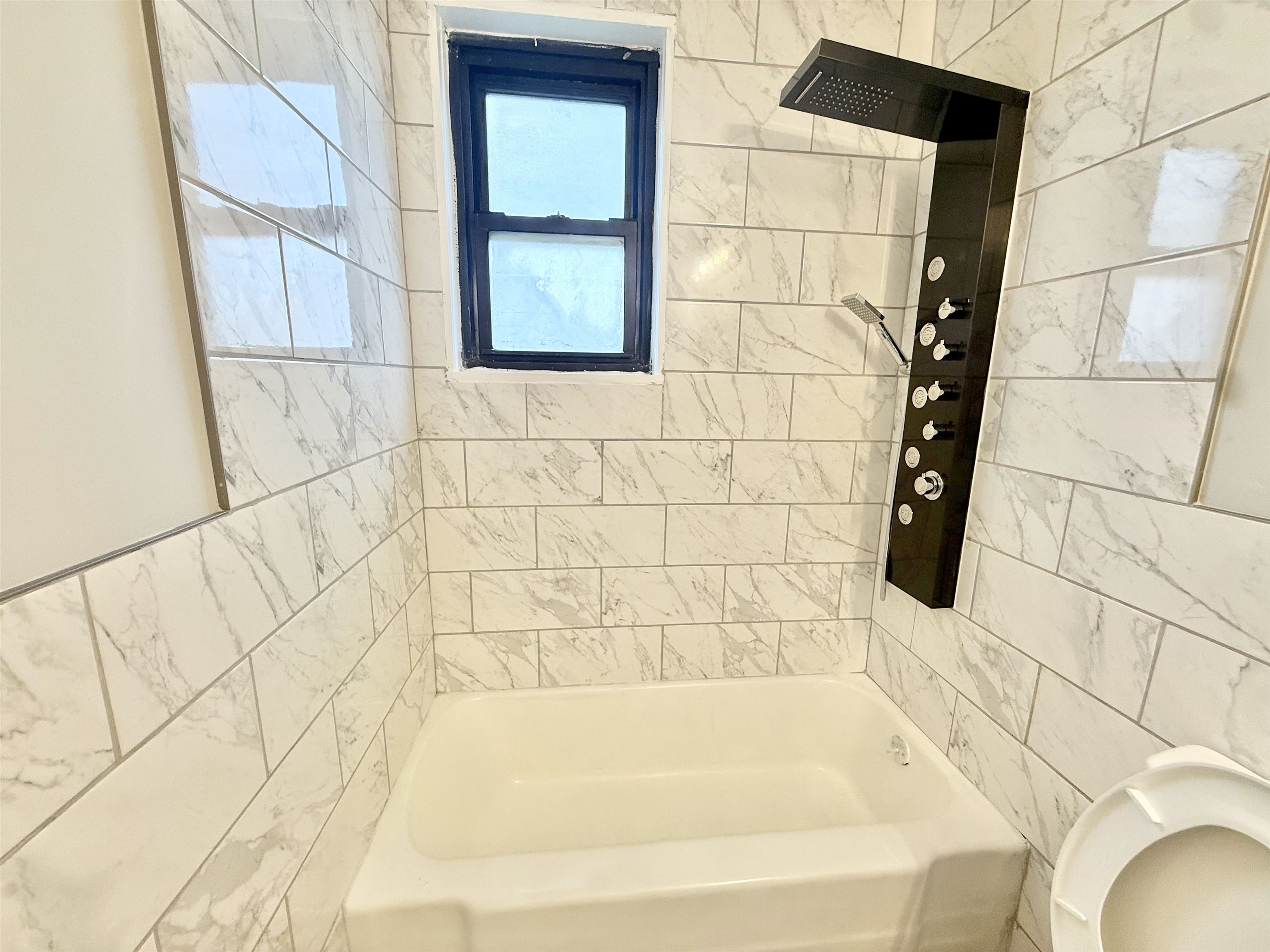 property viewer photo 11