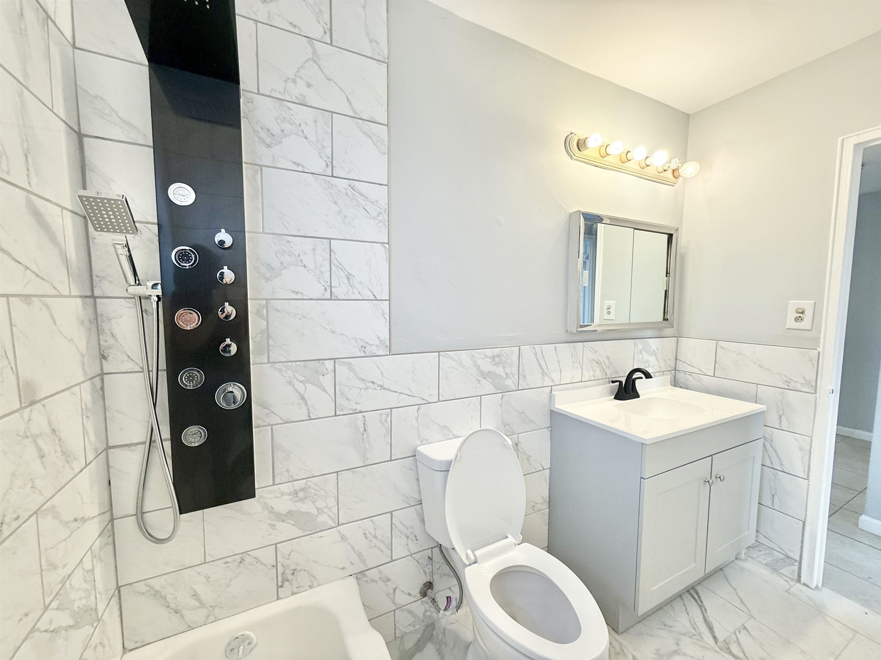 property viewer photo 12
