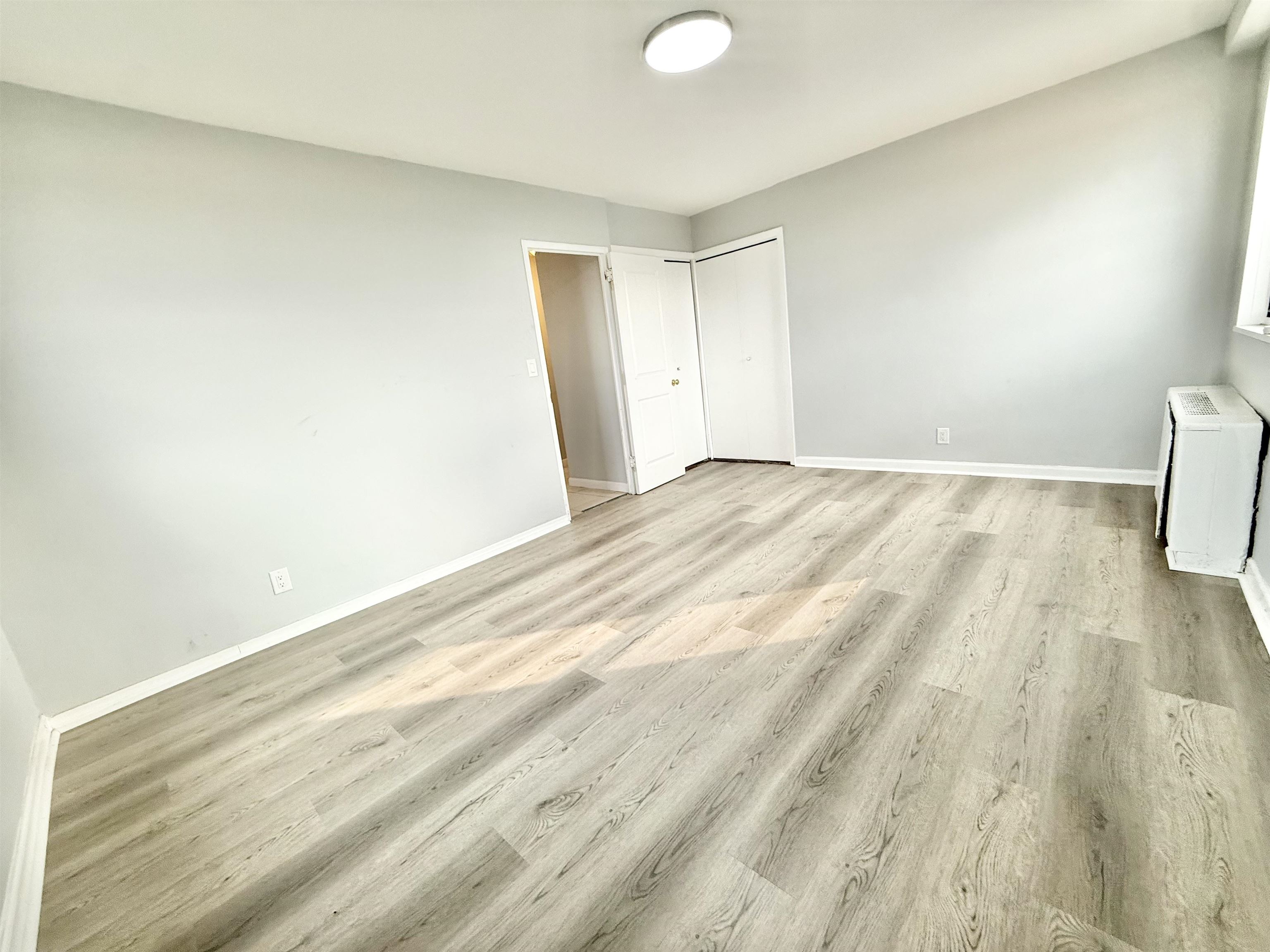 property viewer photo 16