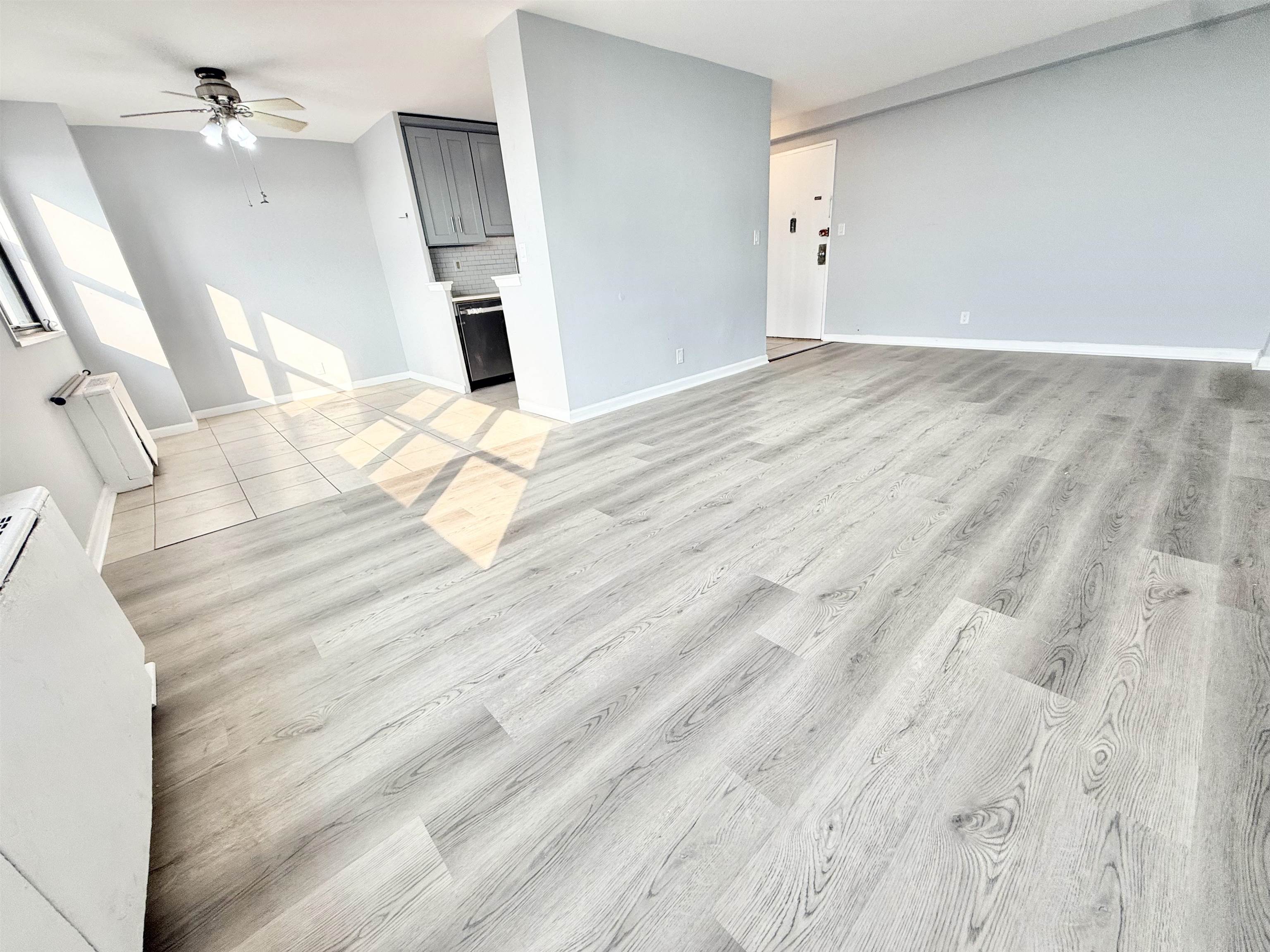 property viewer photo 2