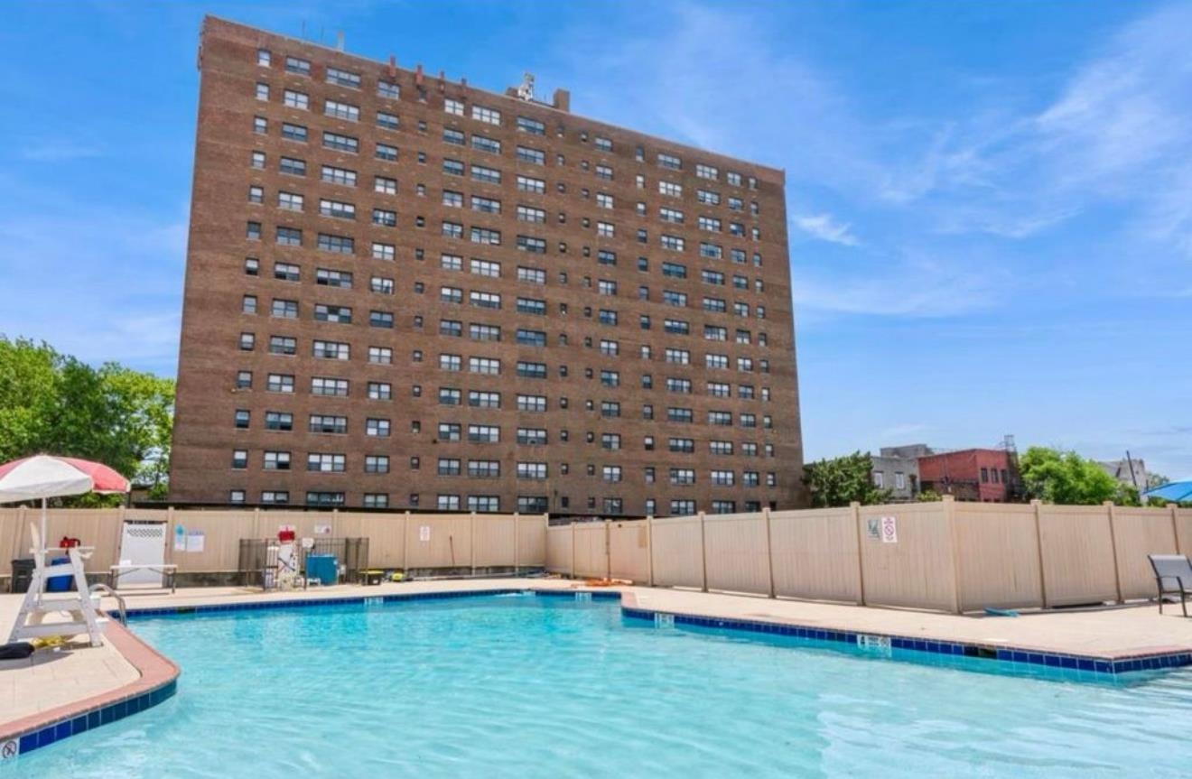 property viewer photo 21