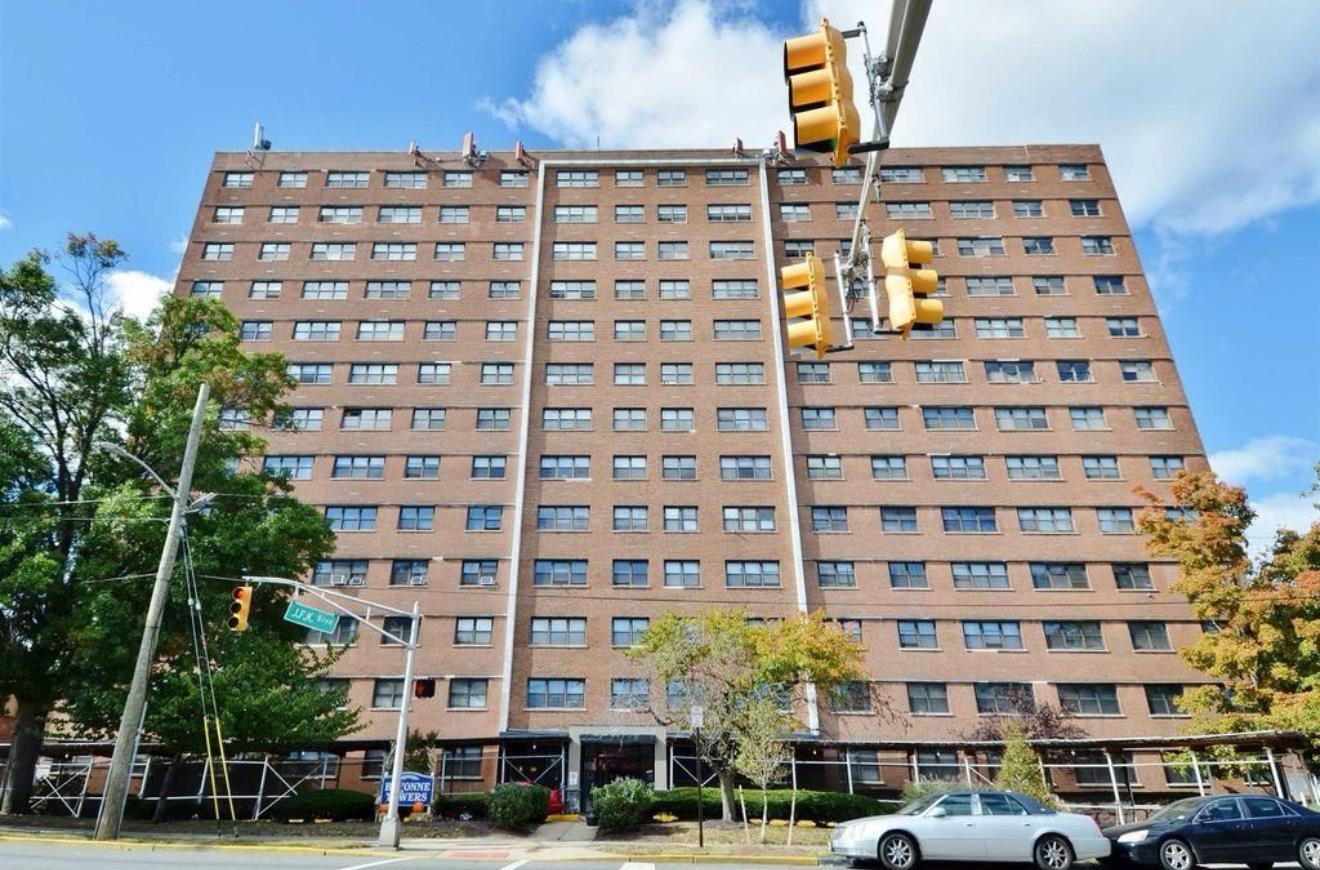 property viewer photo 22