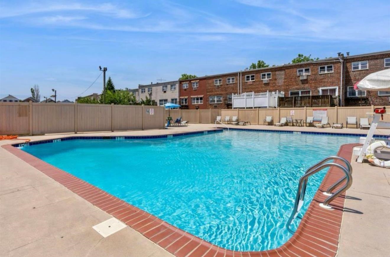 property viewer photo 23
