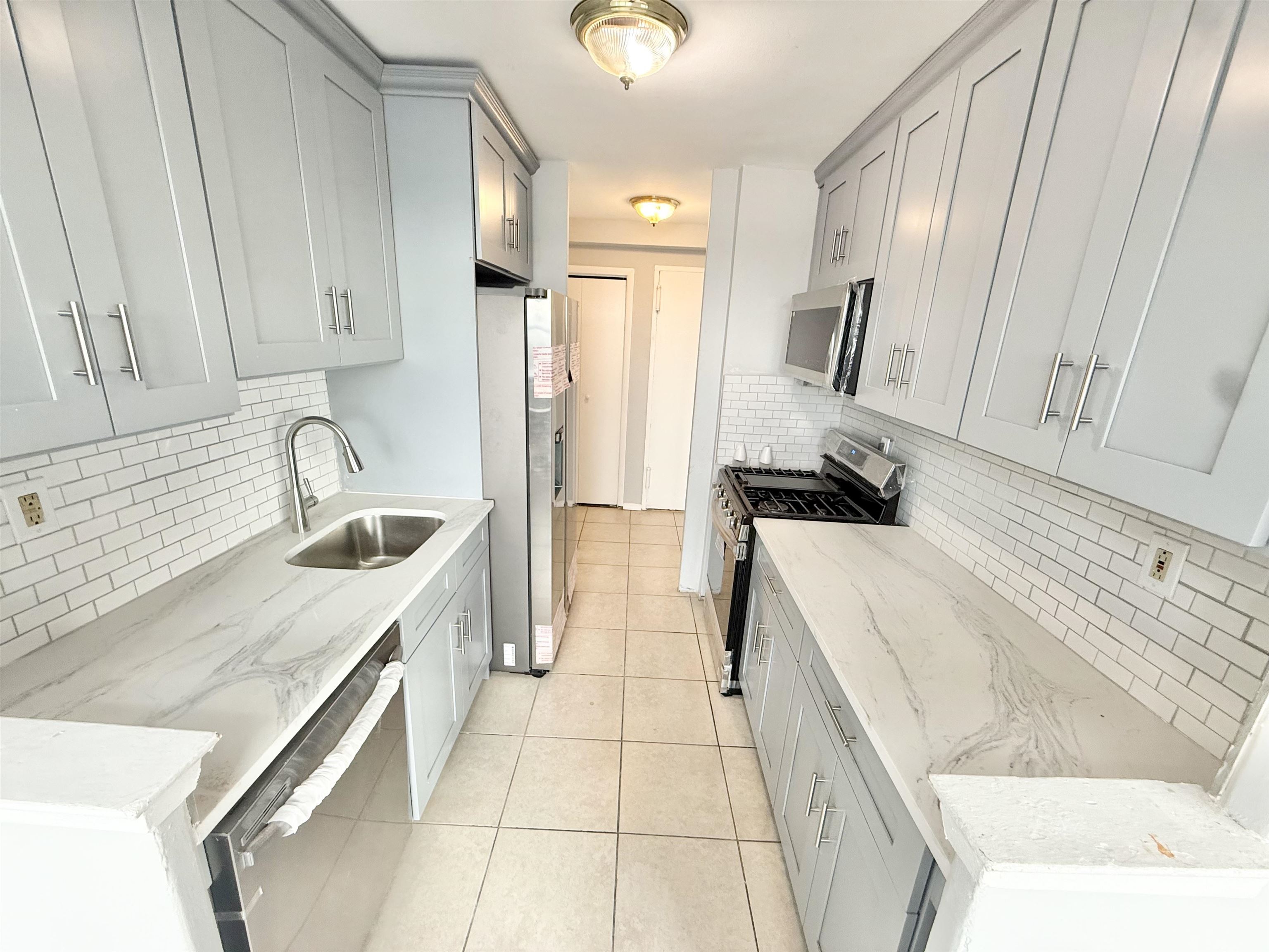 property viewer photo 5