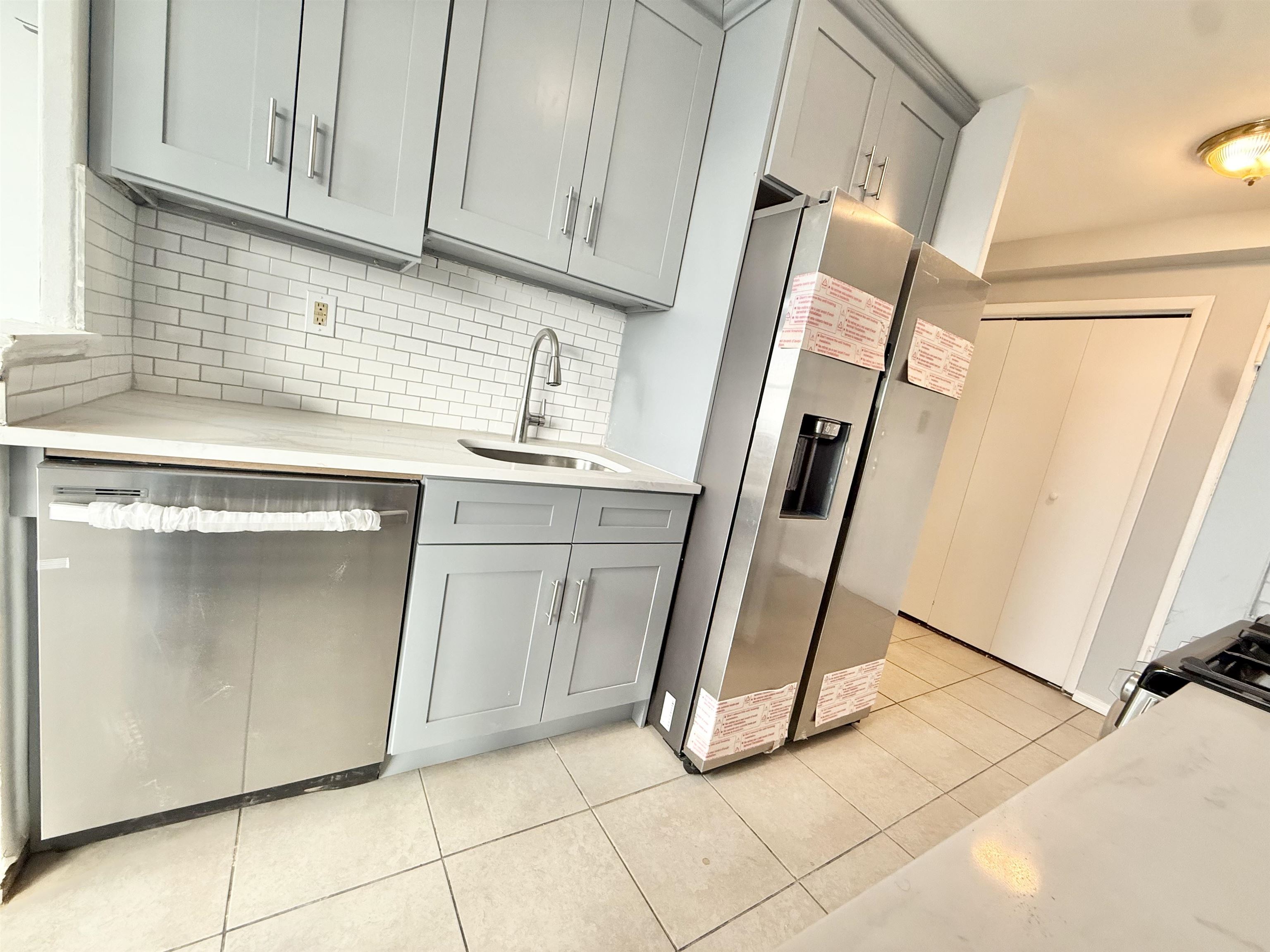 property viewer photo 7