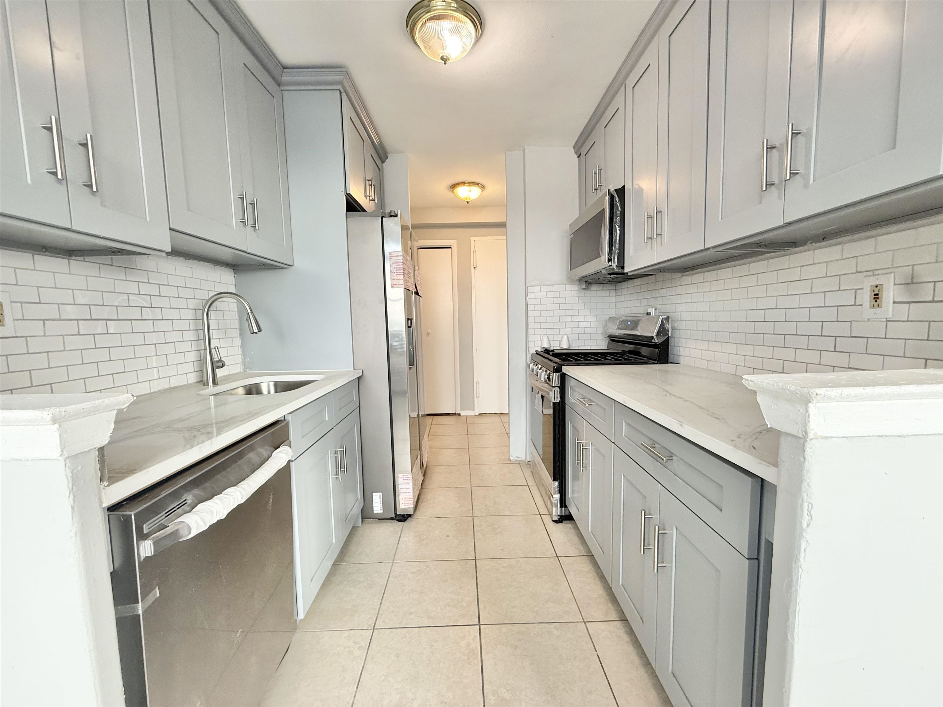 property viewer photo 8