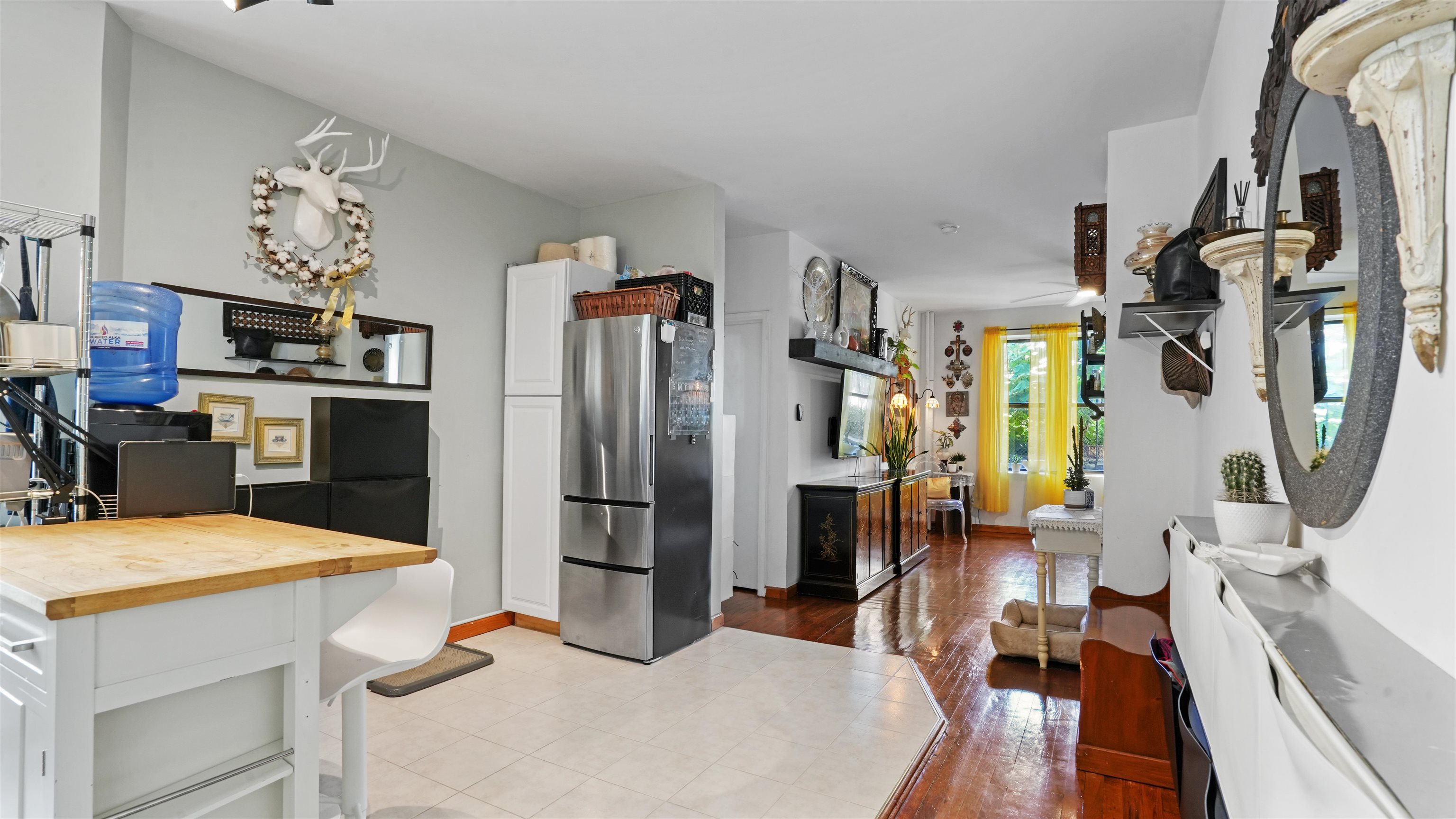 property viewer photo 8