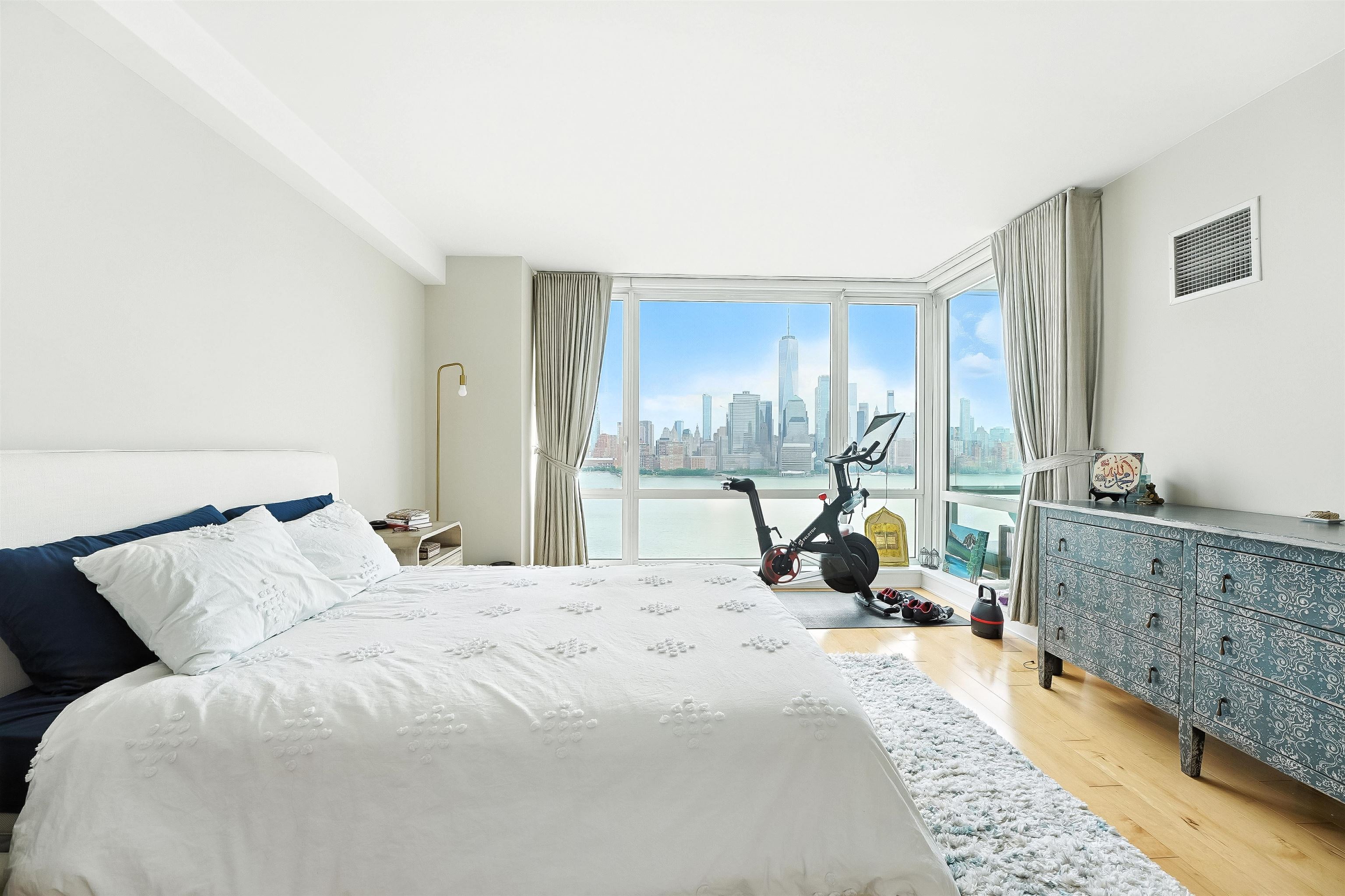 property viewer photo 15