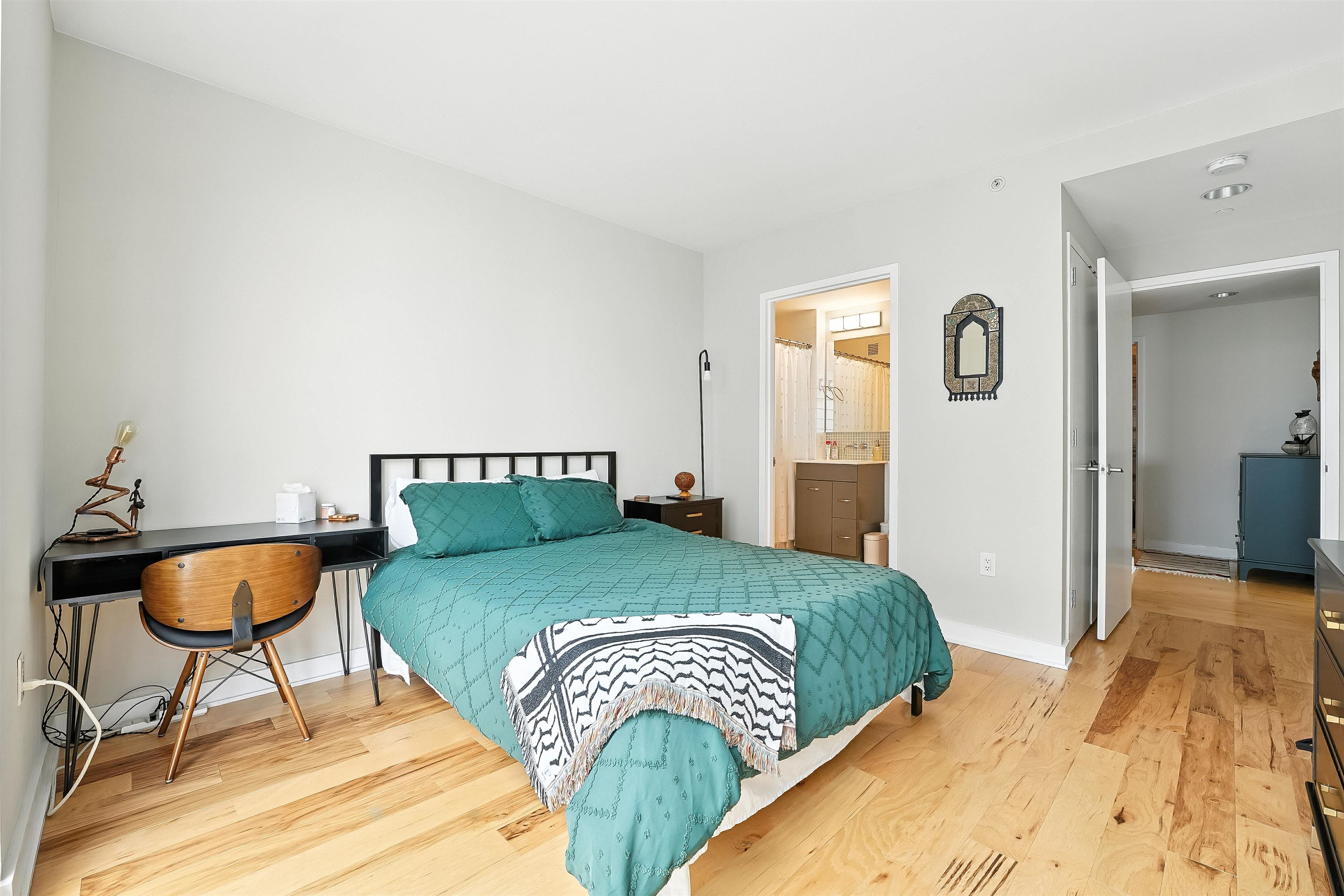 property viewer photo 23