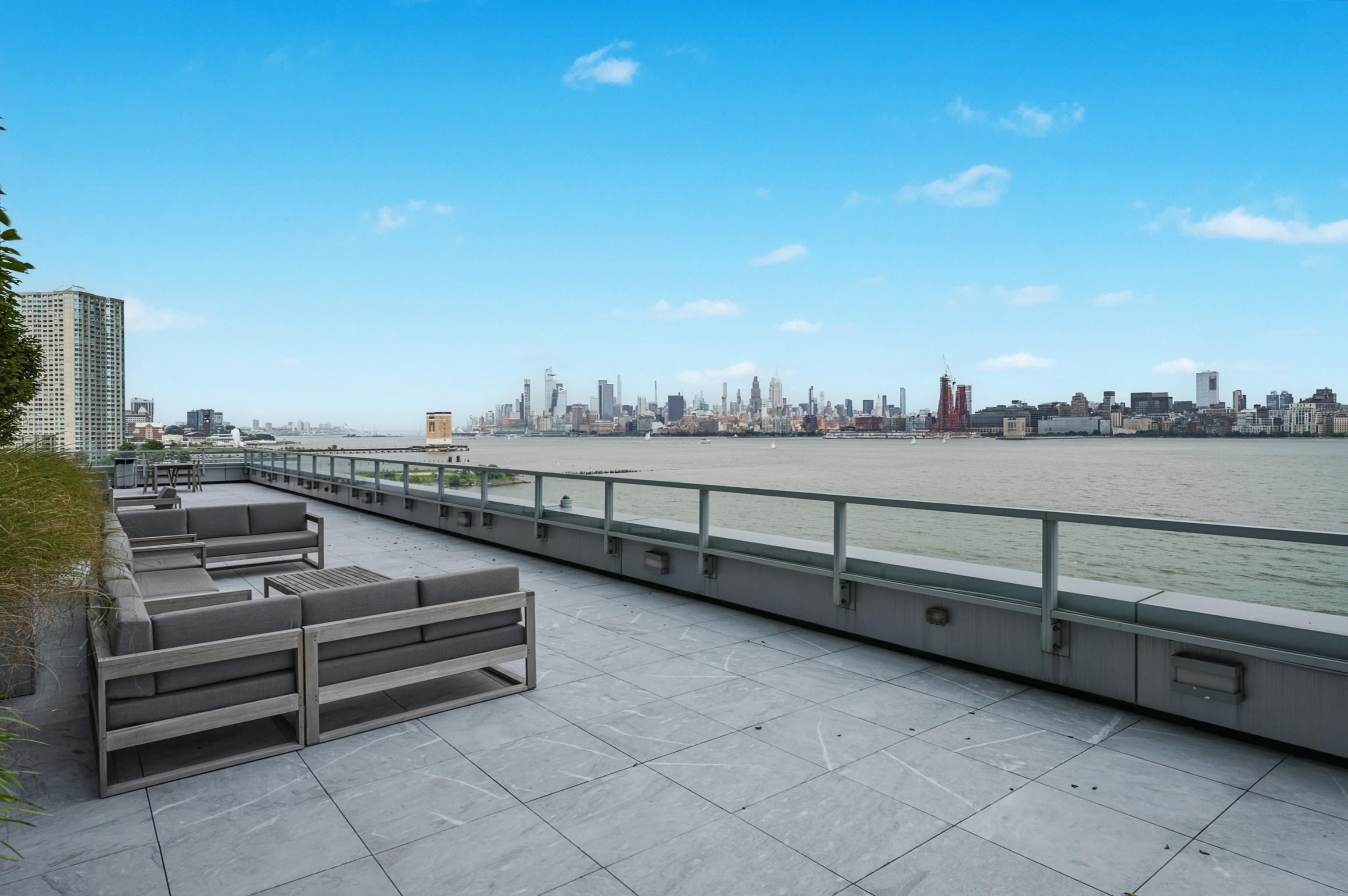 property viewer photo 35