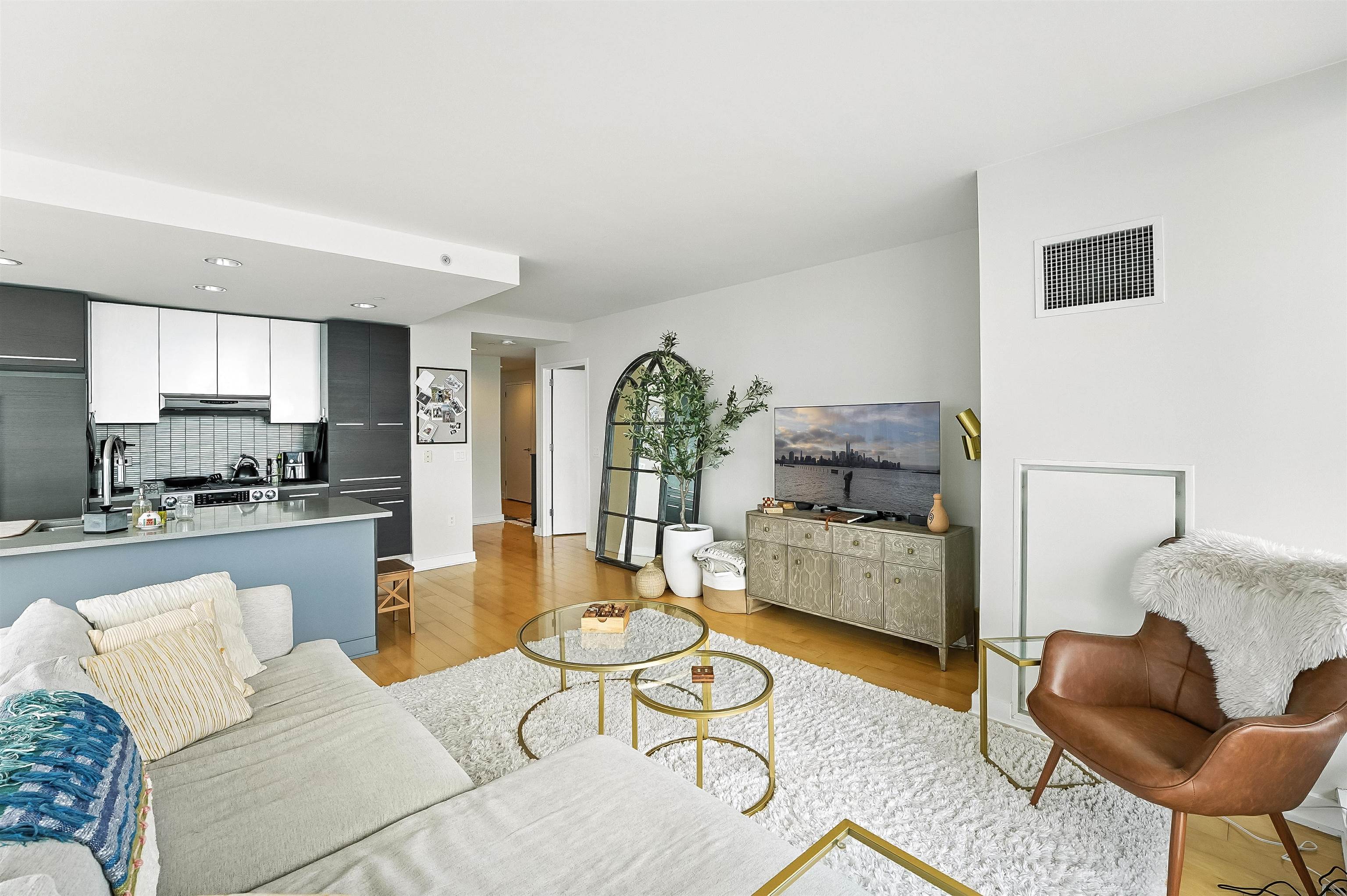 property viewer photo 5