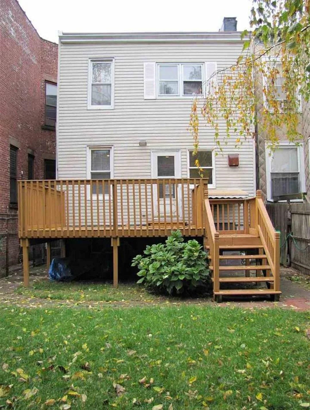 property viewer photo 1