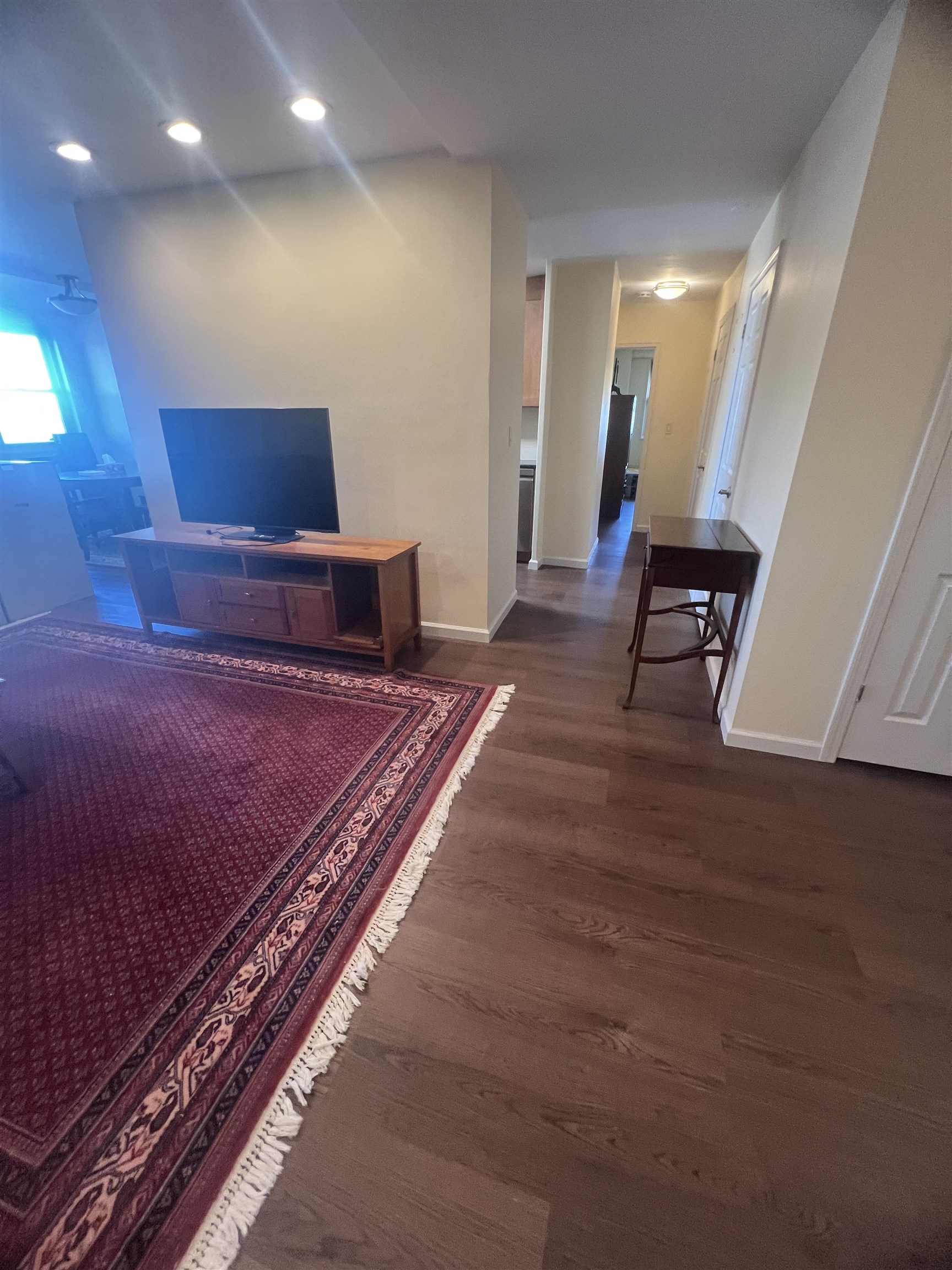 property viewer photo 17