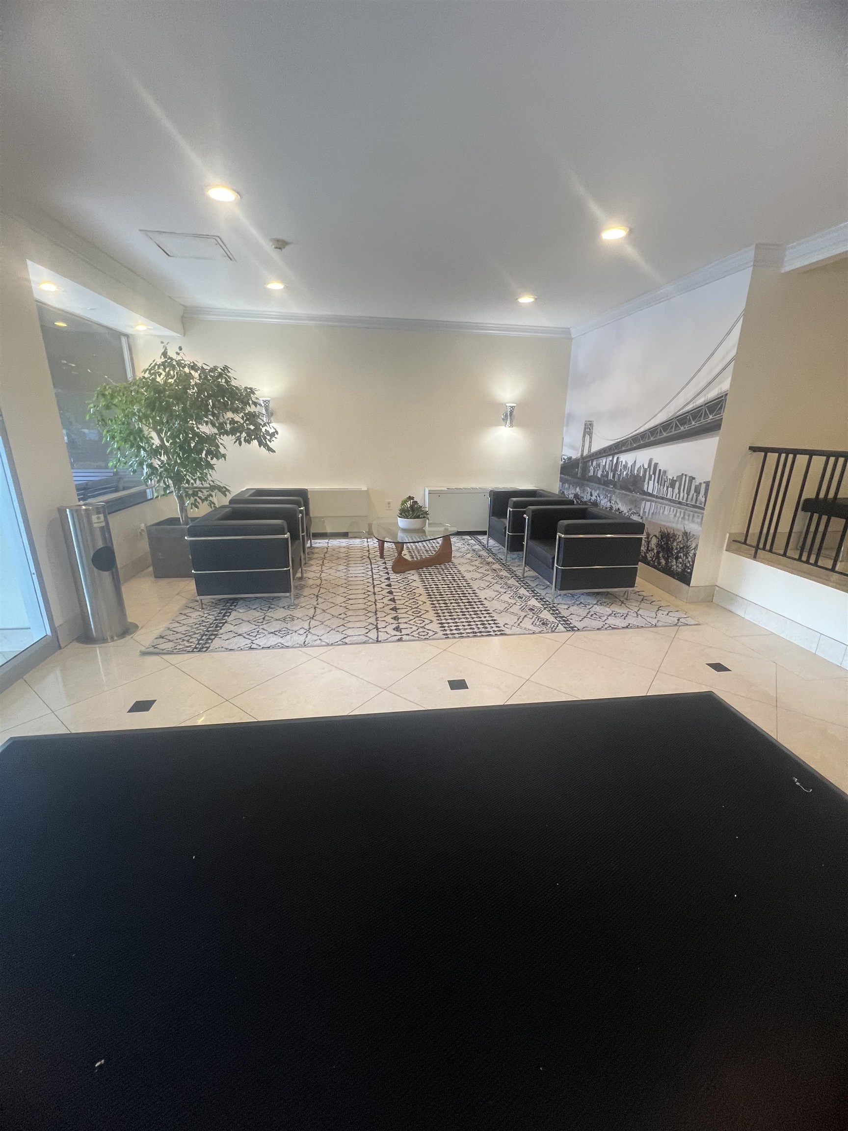 property viewer photo 5