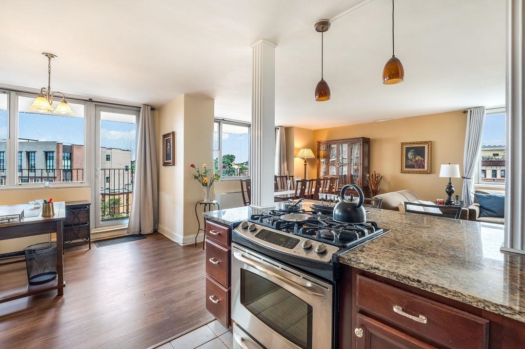 property viewer photo 10