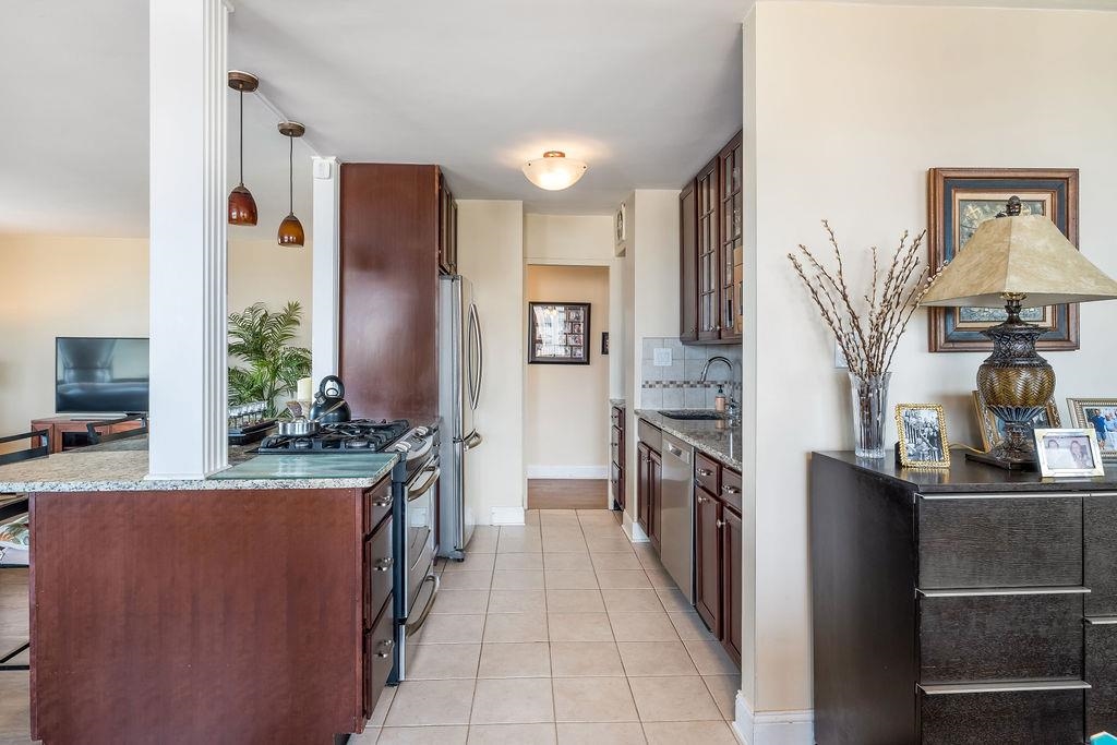property viewer photo 12