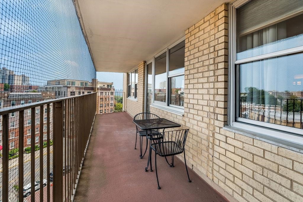 property viewer photo 18