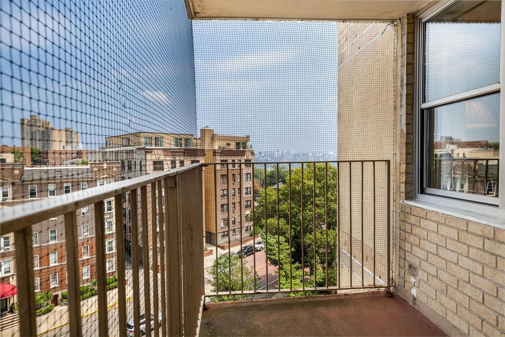property viewer photo 19