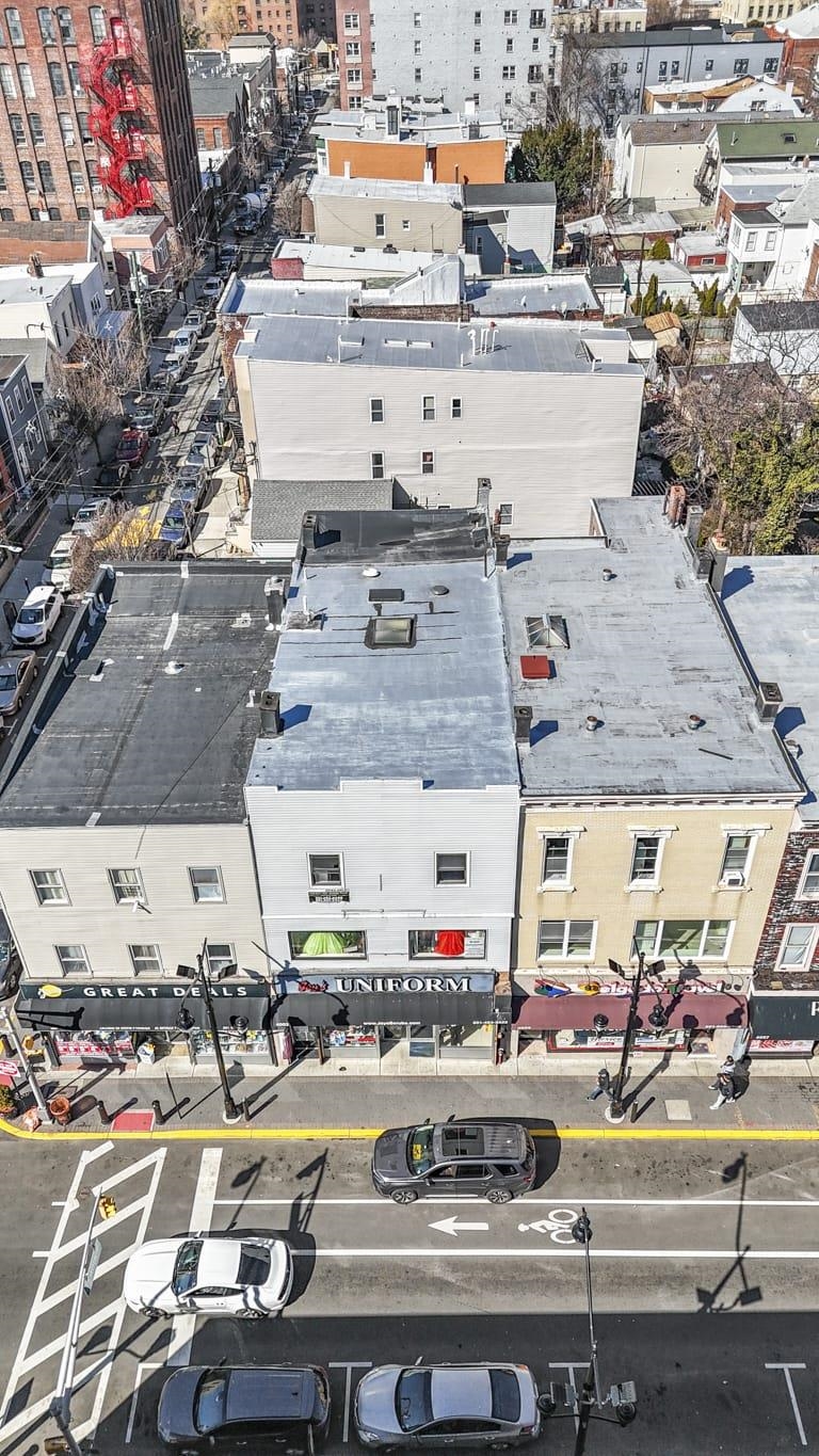 main property photo 6