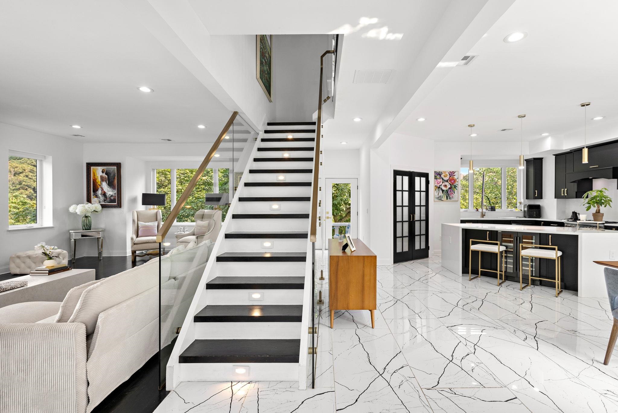 property viewer photo 15