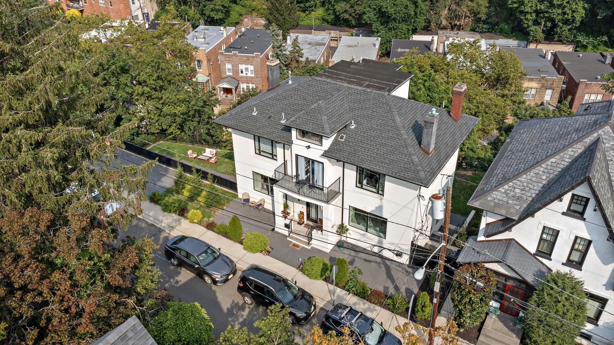 property viewer photo 3