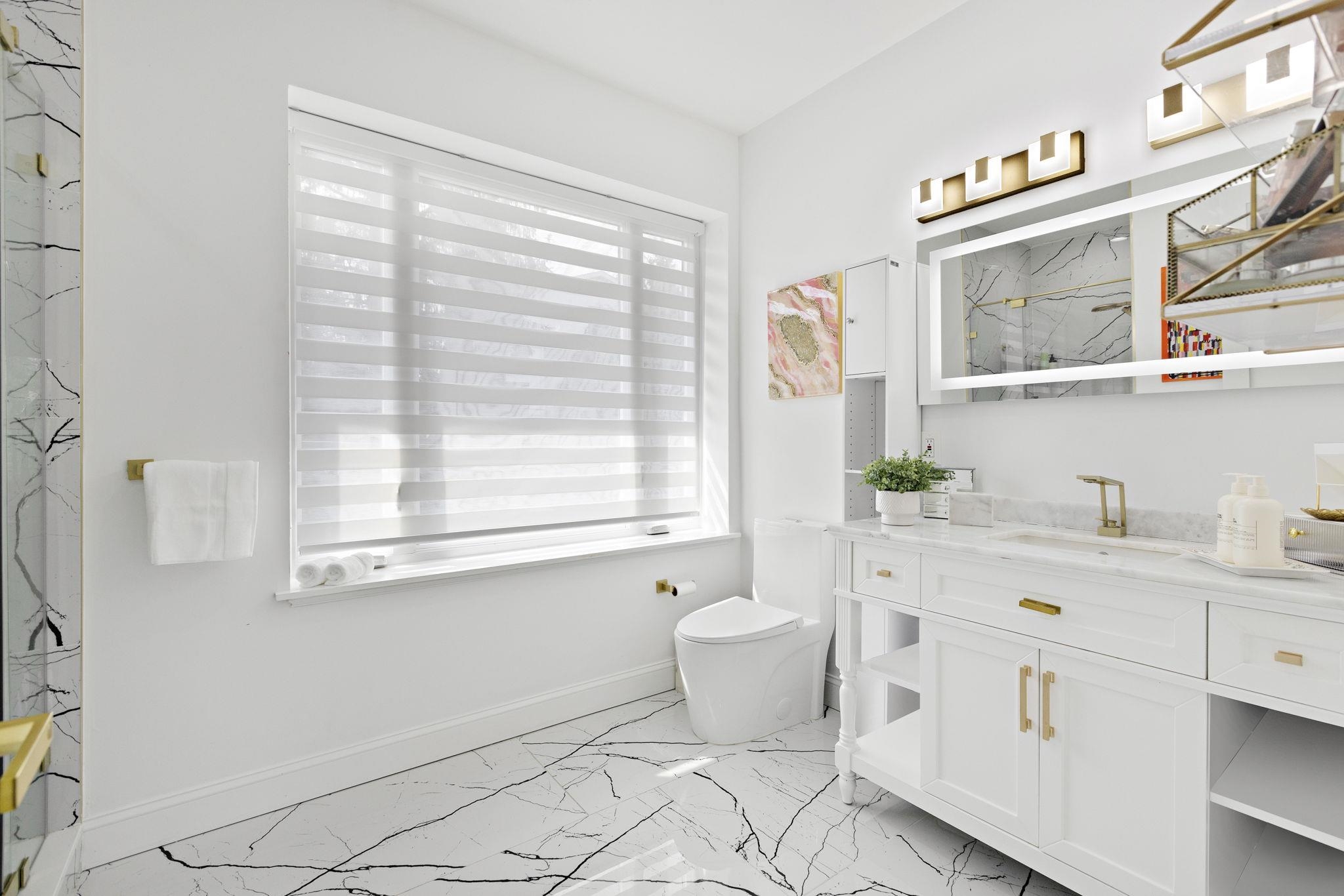 property viewer photo 35