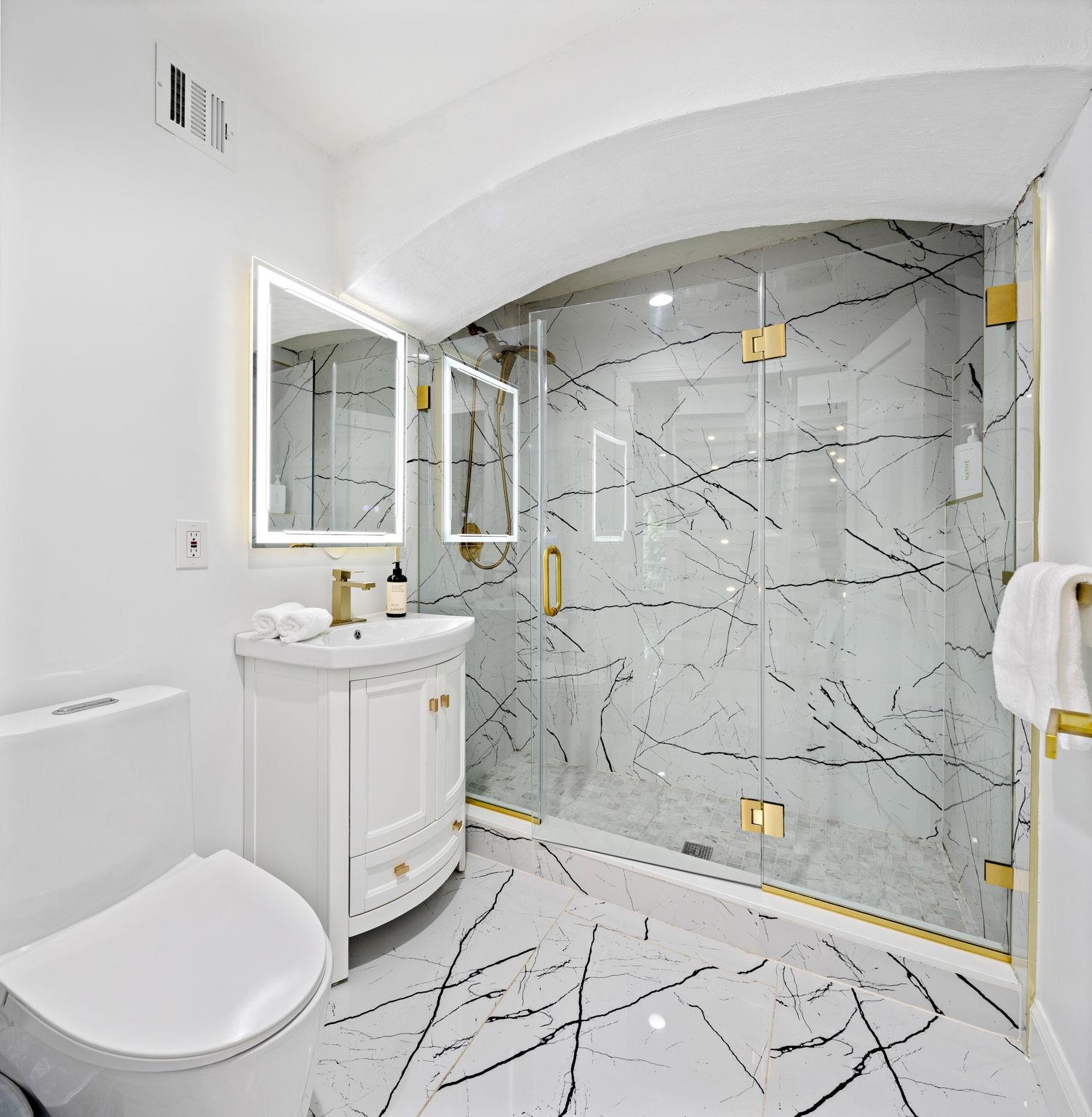 property viewer photo 42