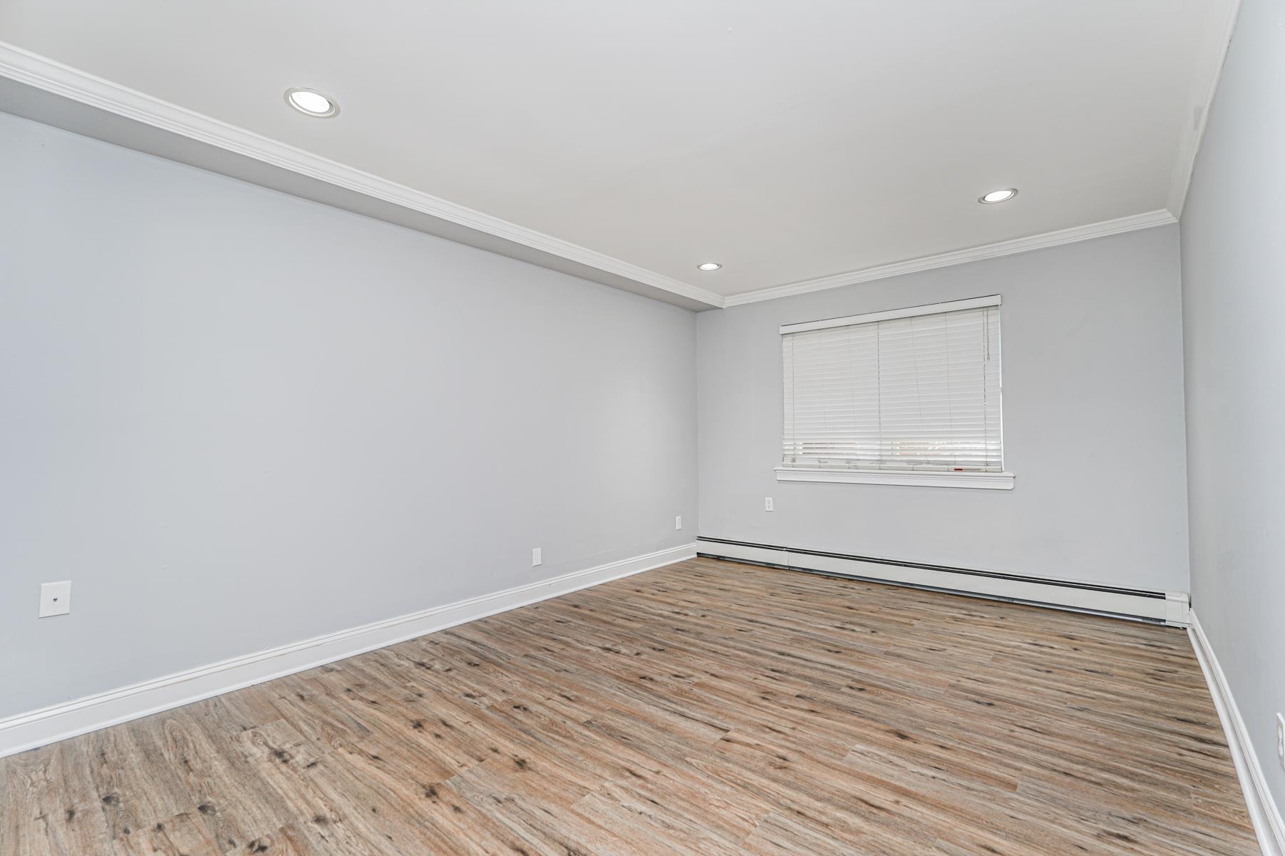 property viewer photo 14