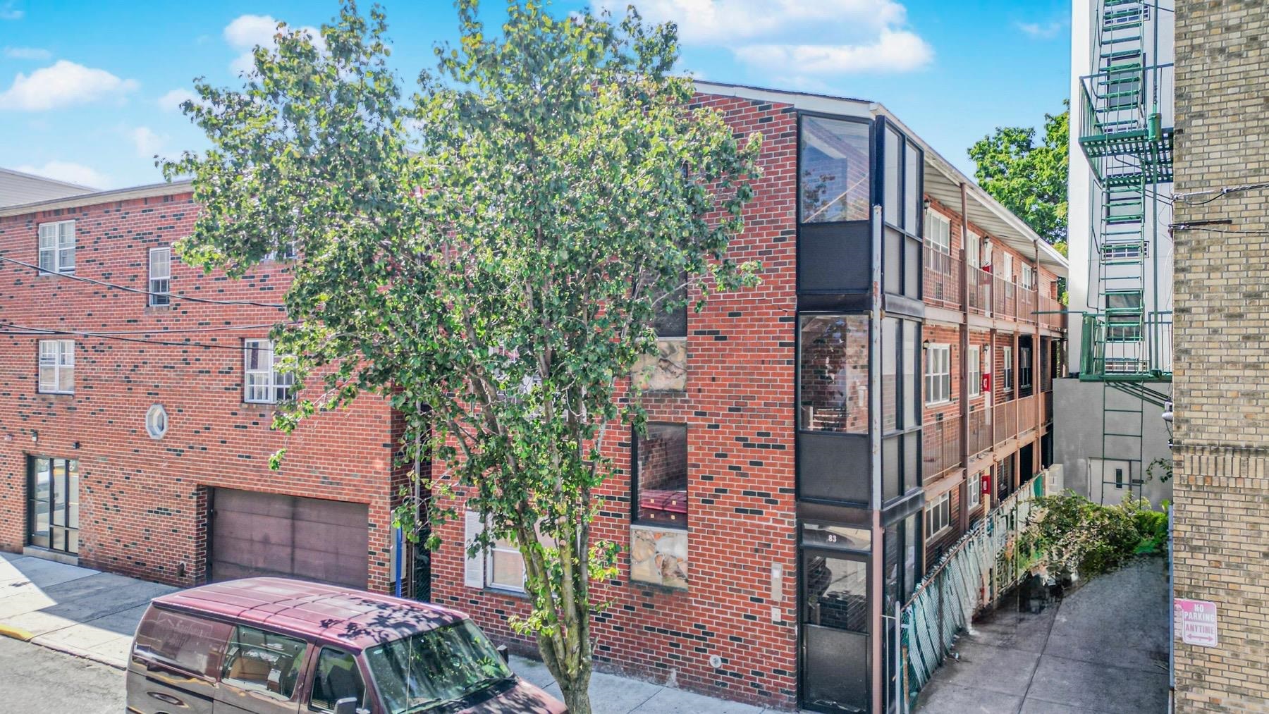property viewer photo 16