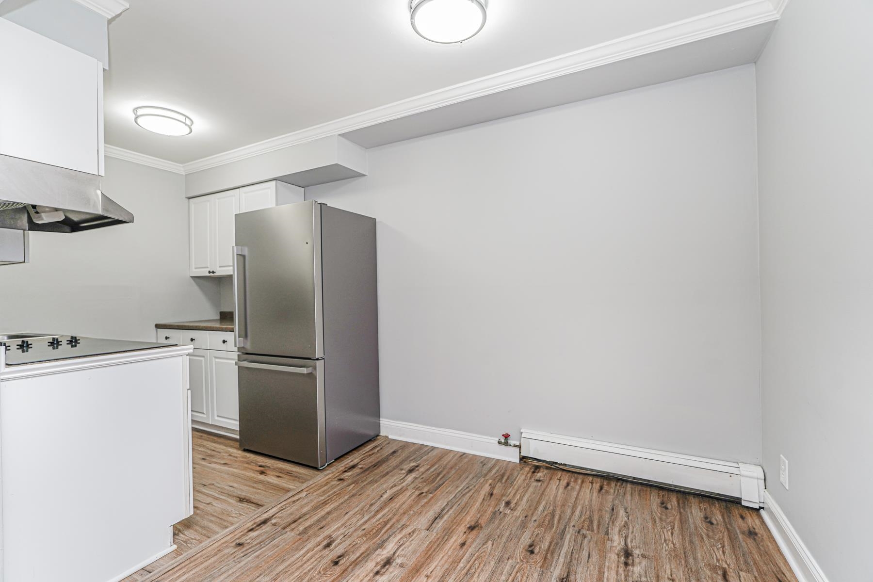 property viewer photo 3
