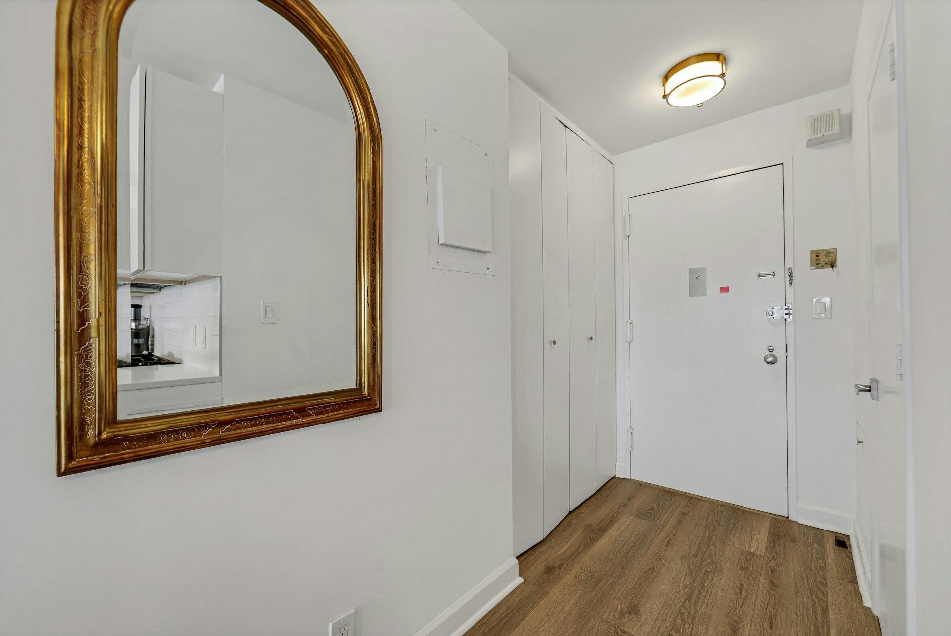 property viewer photo 2