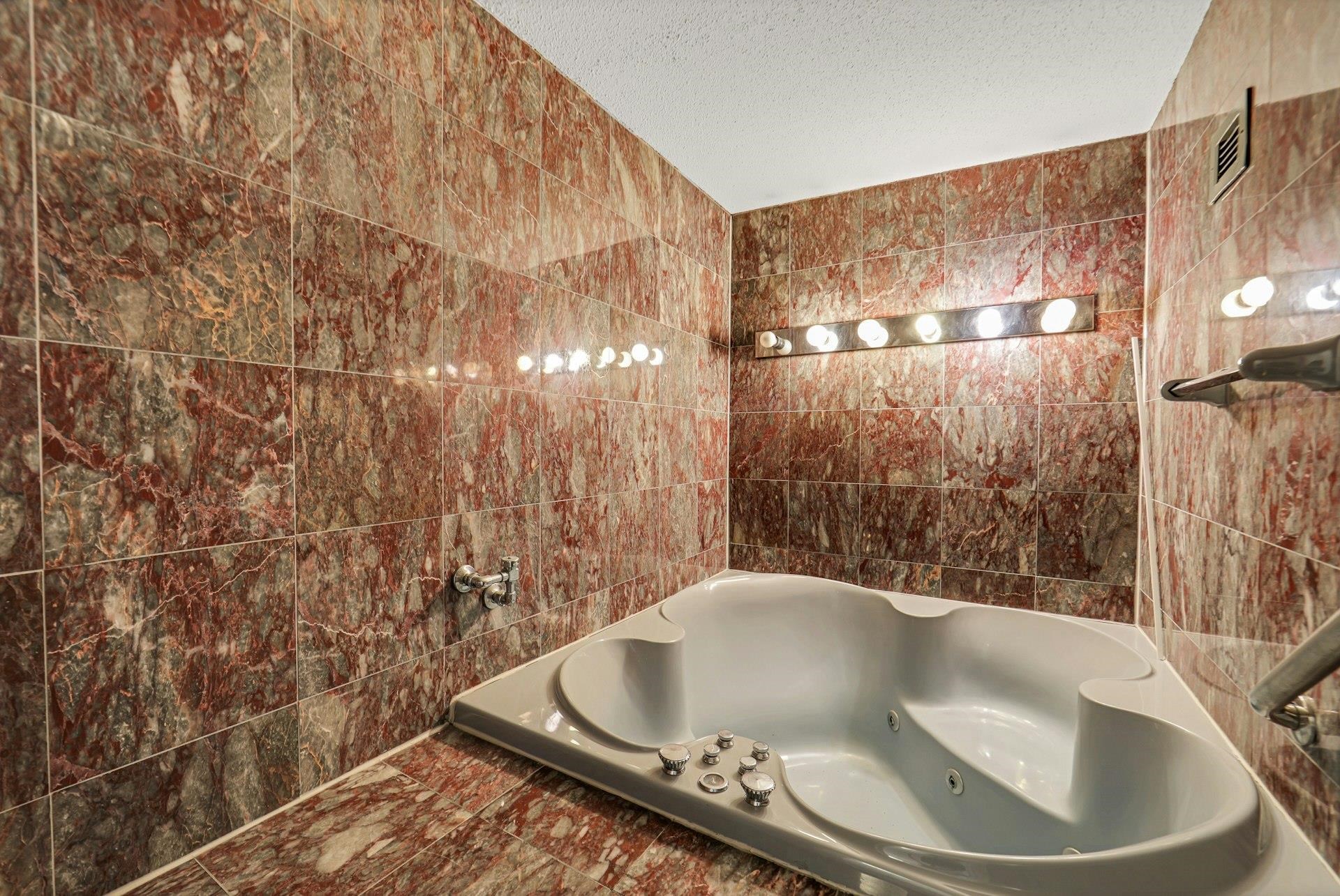 property viewer photo 21