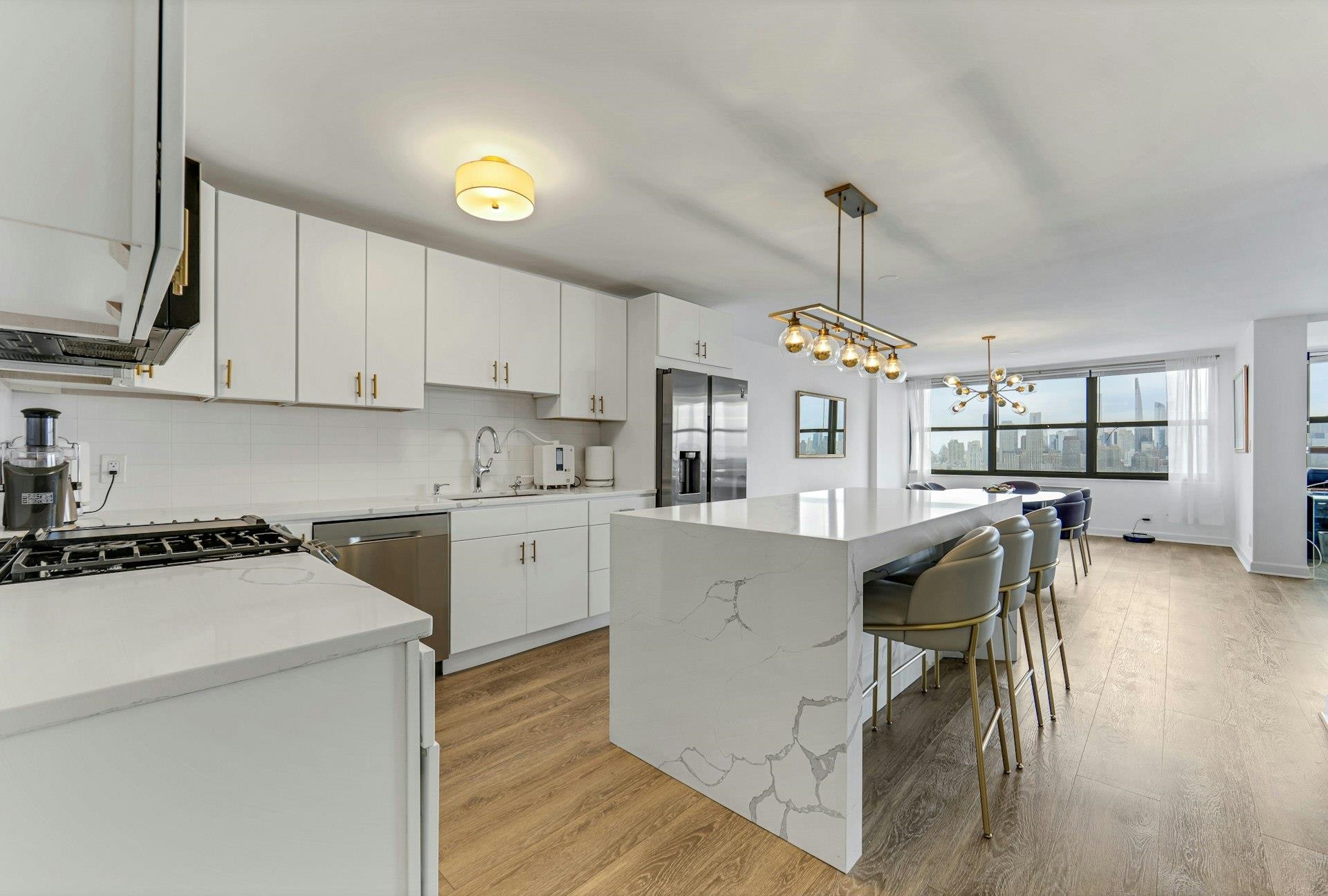 property viewer photo 3