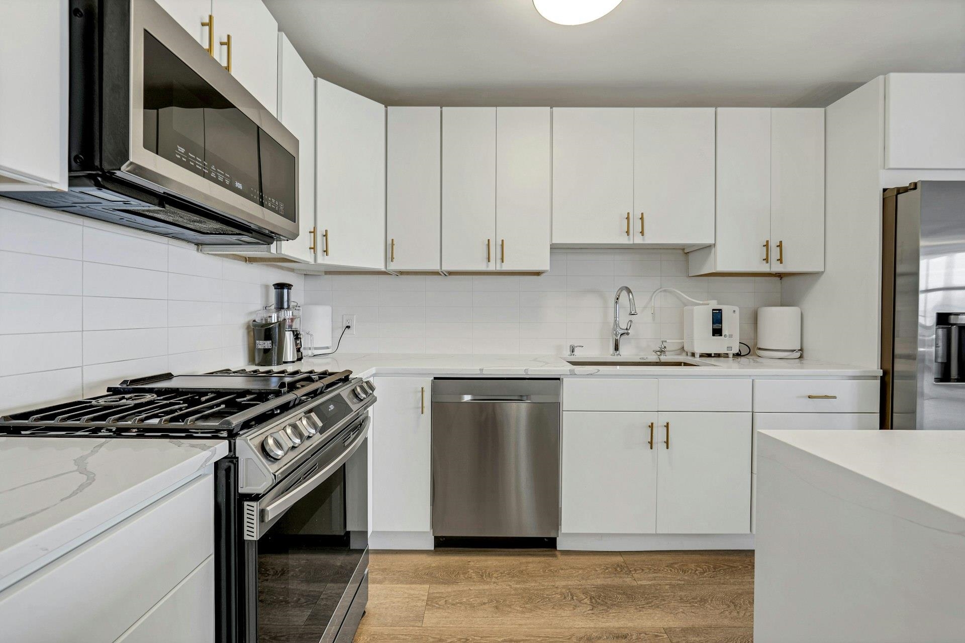 property viewer photo 4