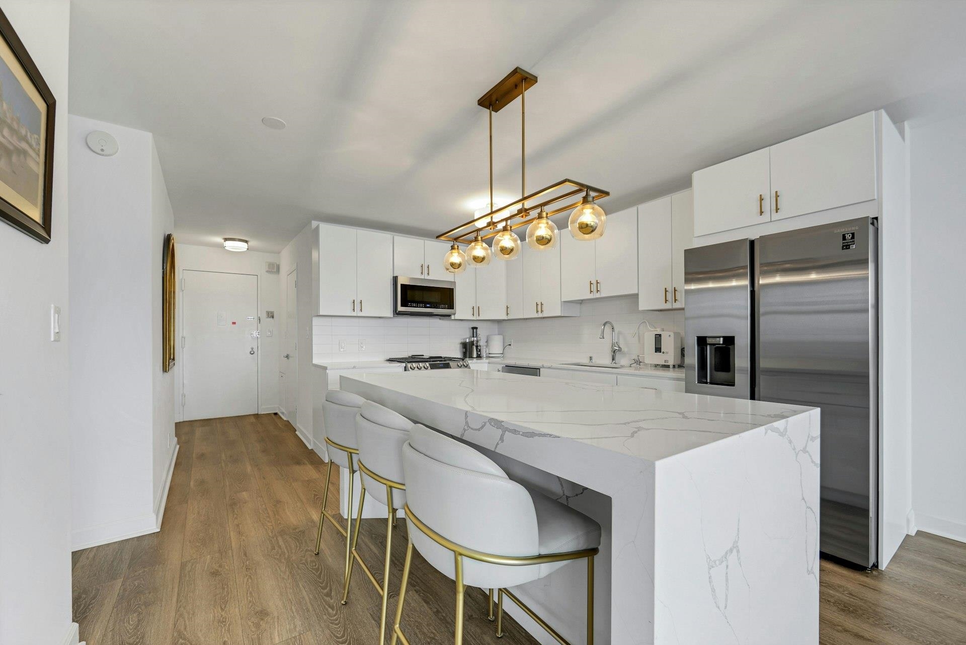 property viewer photo 7