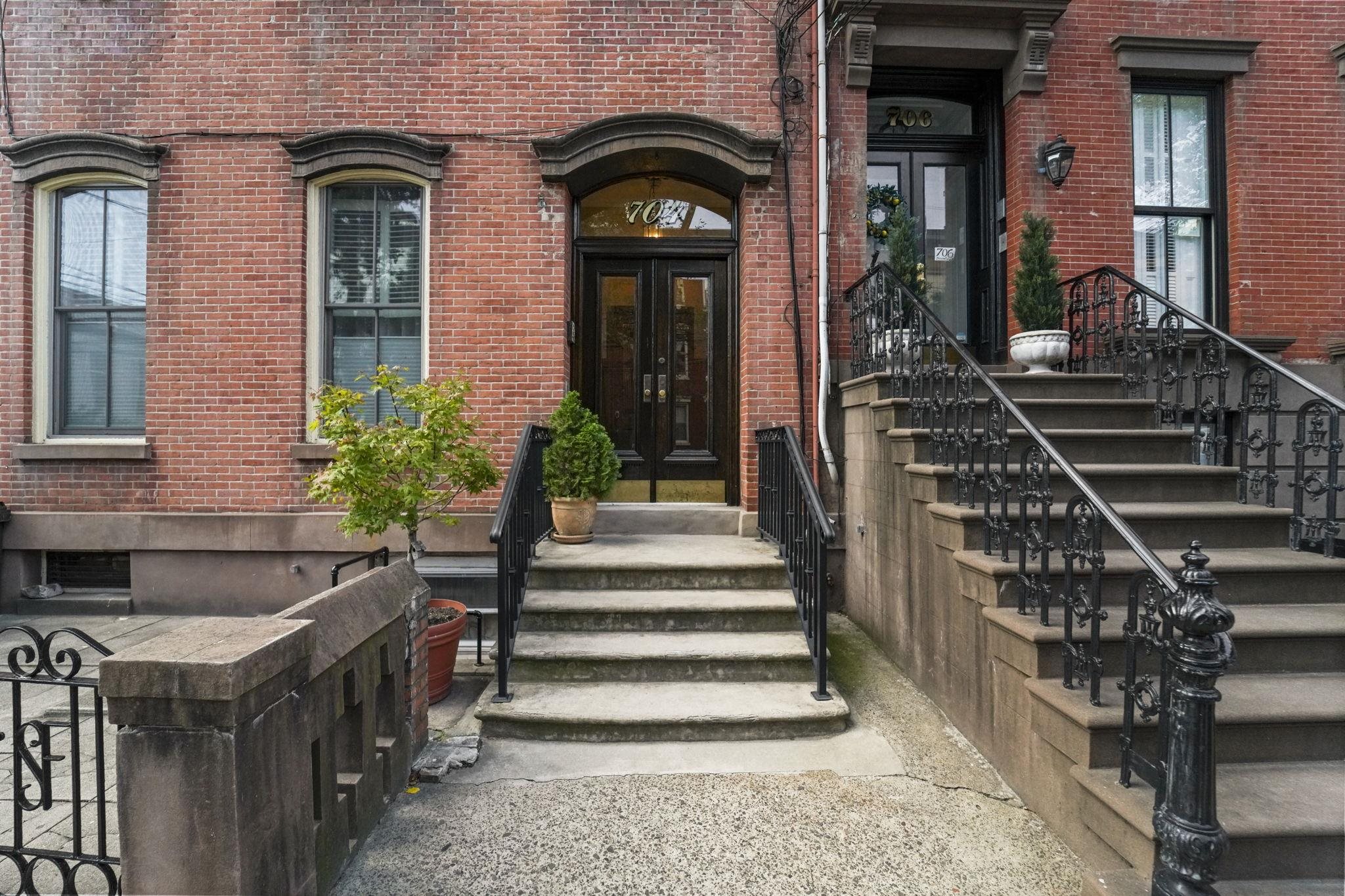 property viewer photo 15