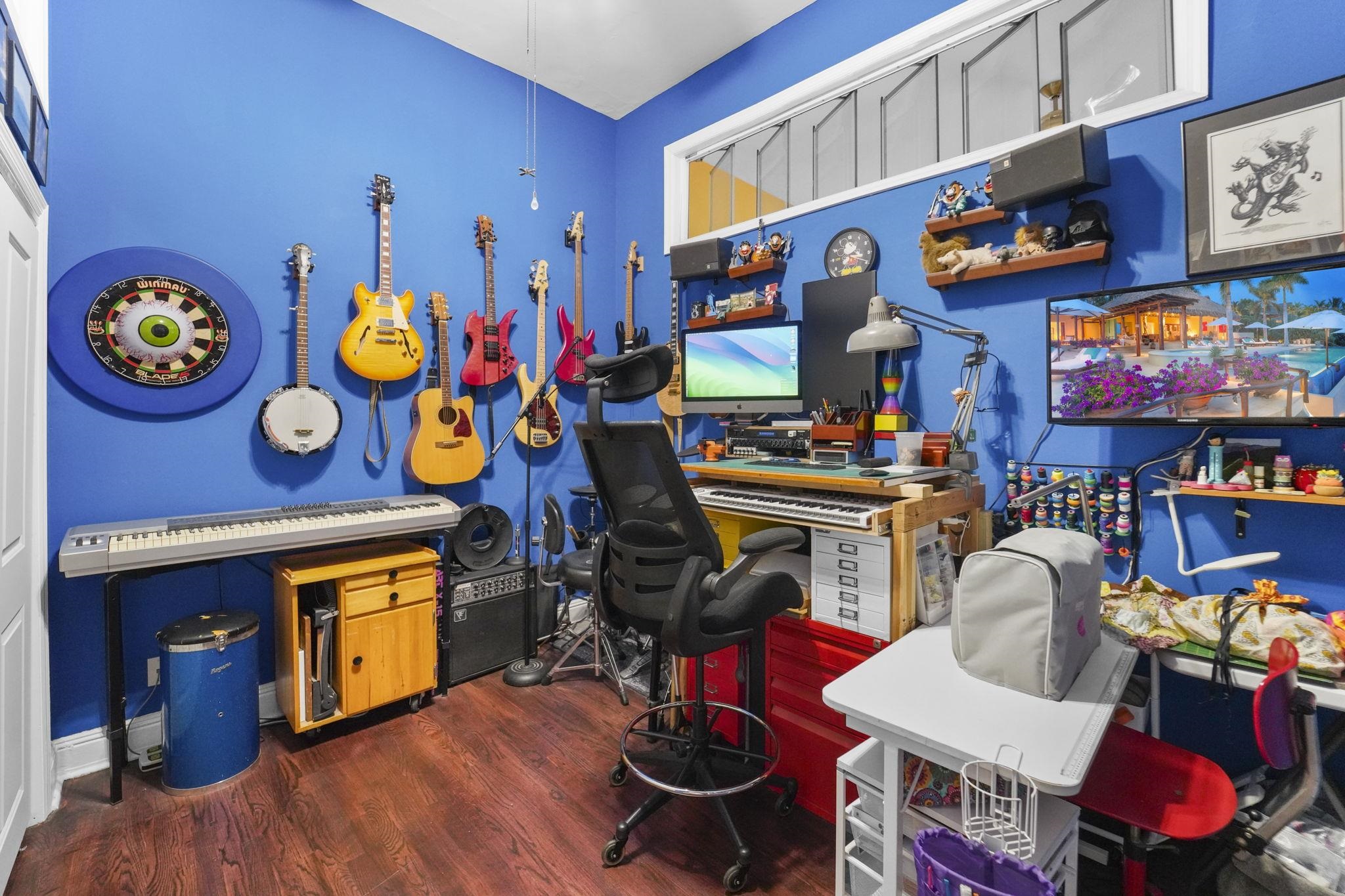 property viewer photo 9