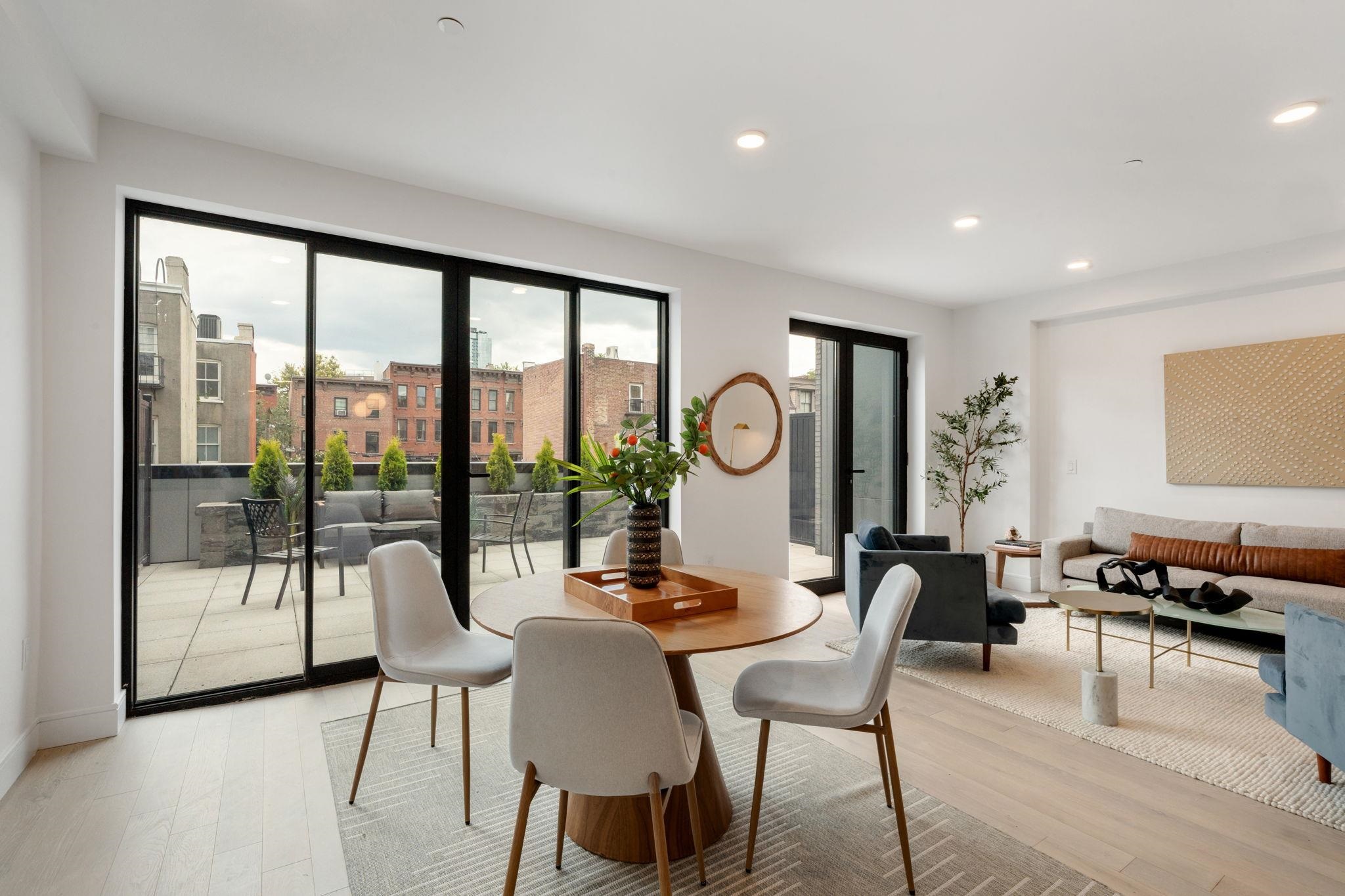 property viewer photo 1