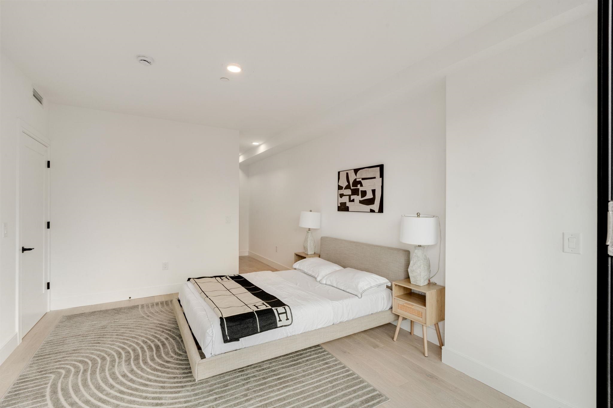 property viewer photo 16