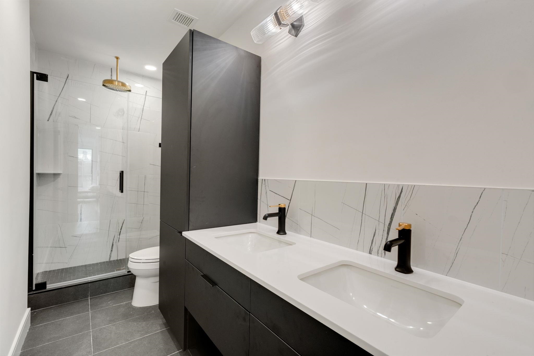 property viewer photo 18
