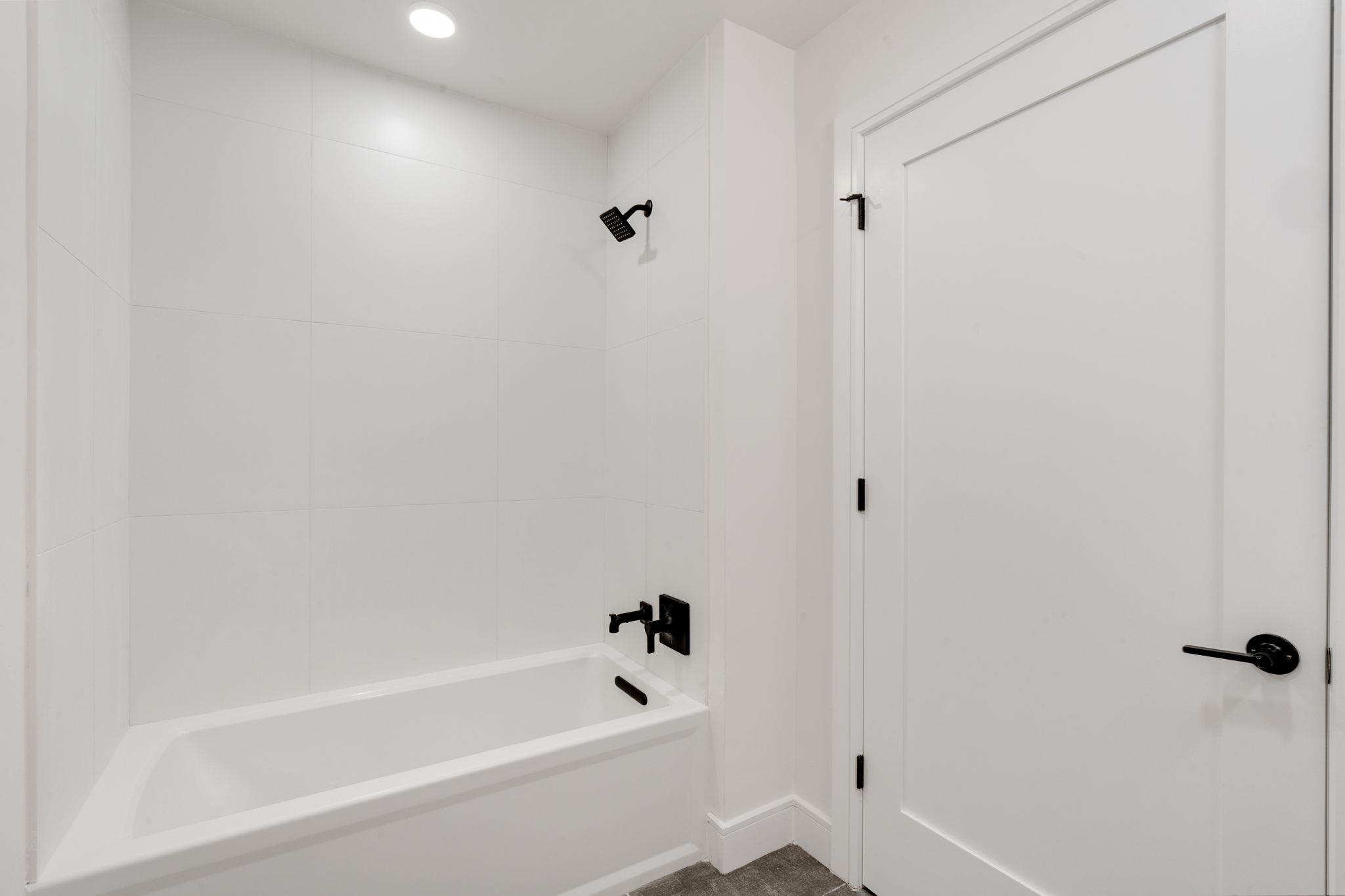 property viewer photo 22