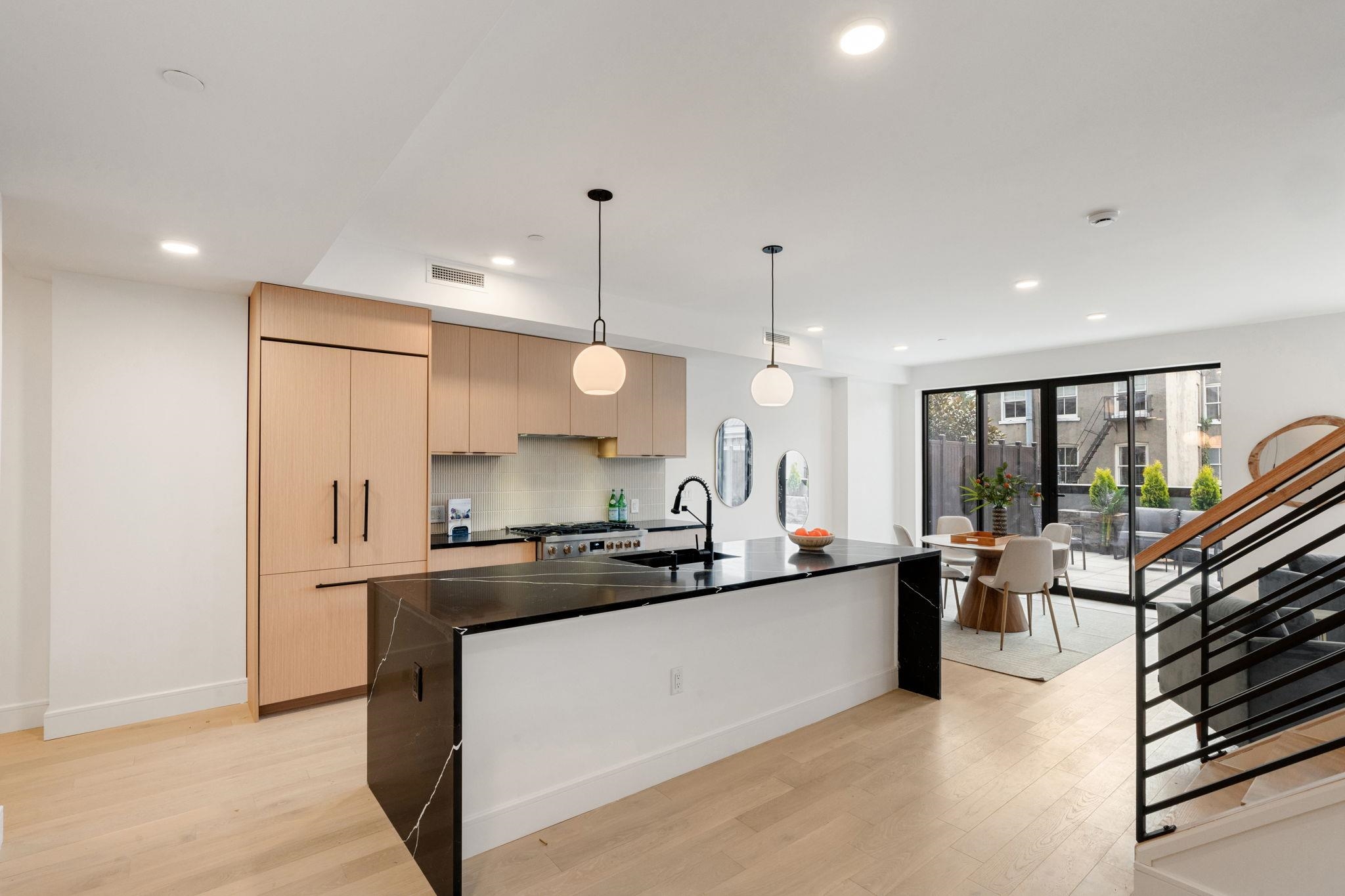 property viewer photo 7