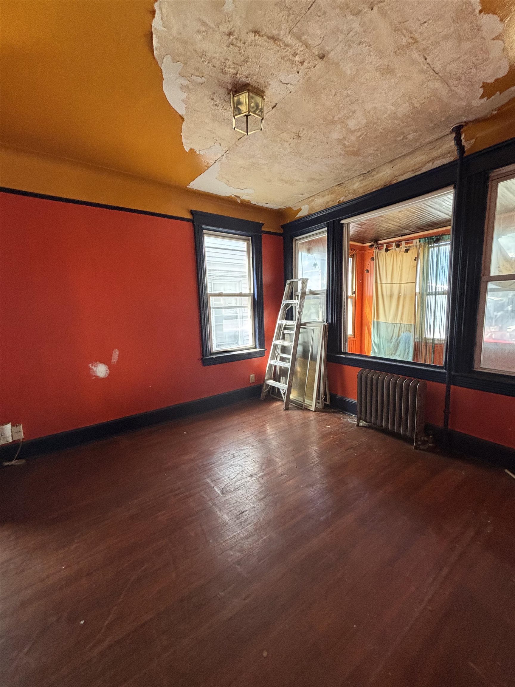 property viewer photo 2