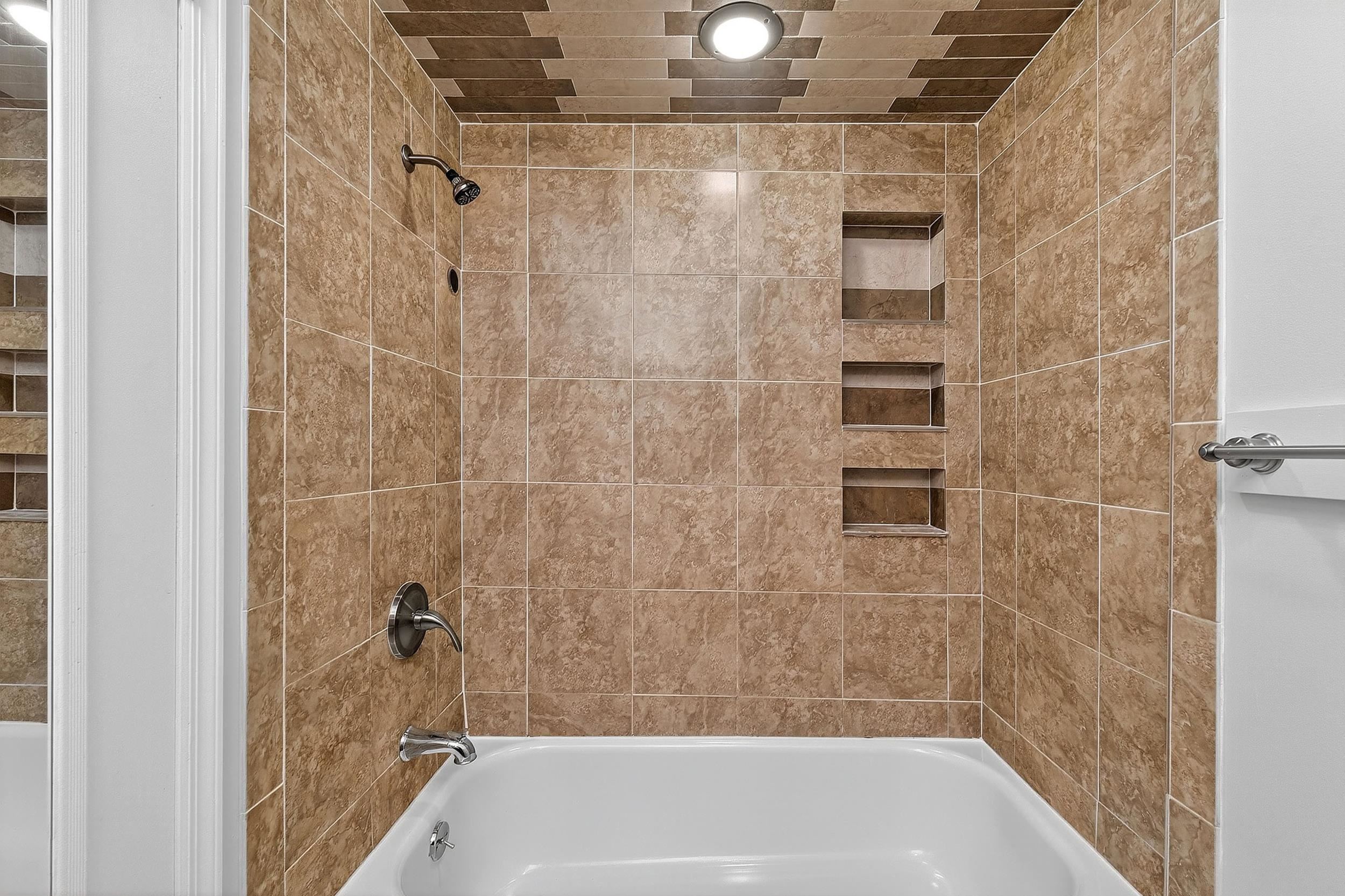 property viewer photo 13