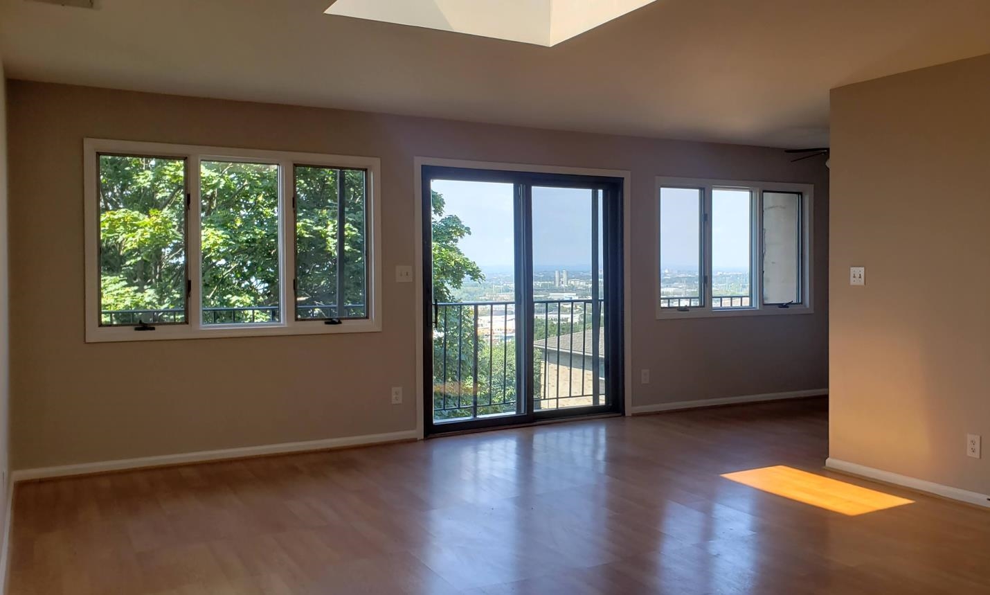 property viewer photo 23